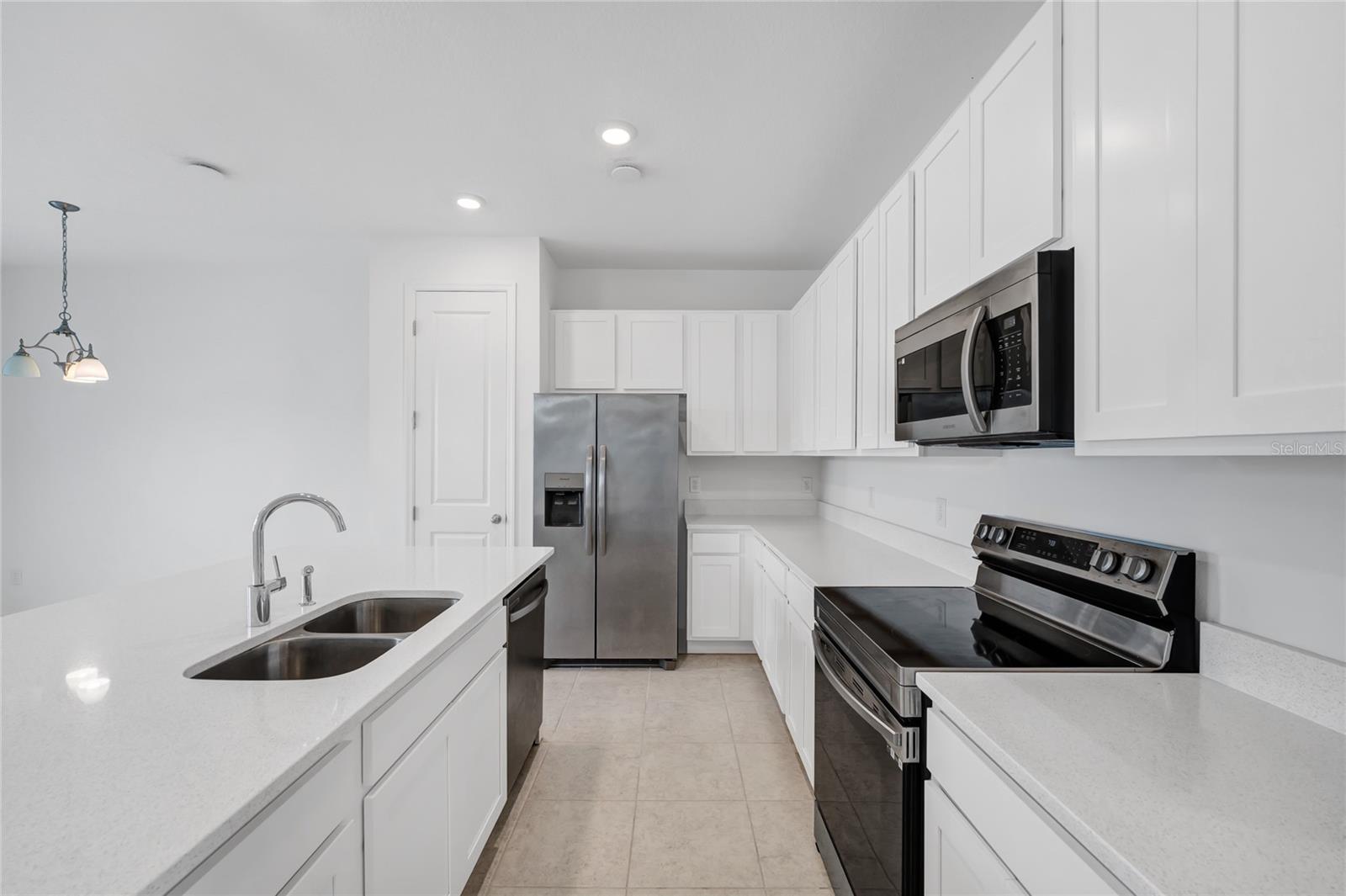 Image 9 of 61 For 763 Longboat Drive