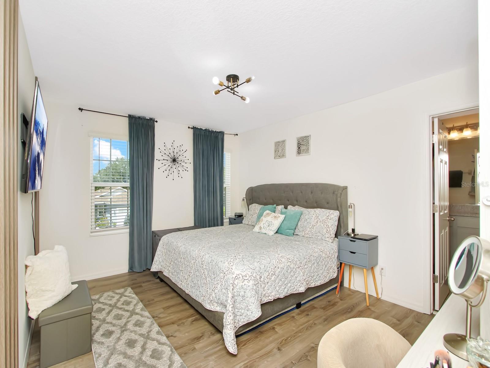 Image 22 of 39 For 1466 Woodmont Boulevard