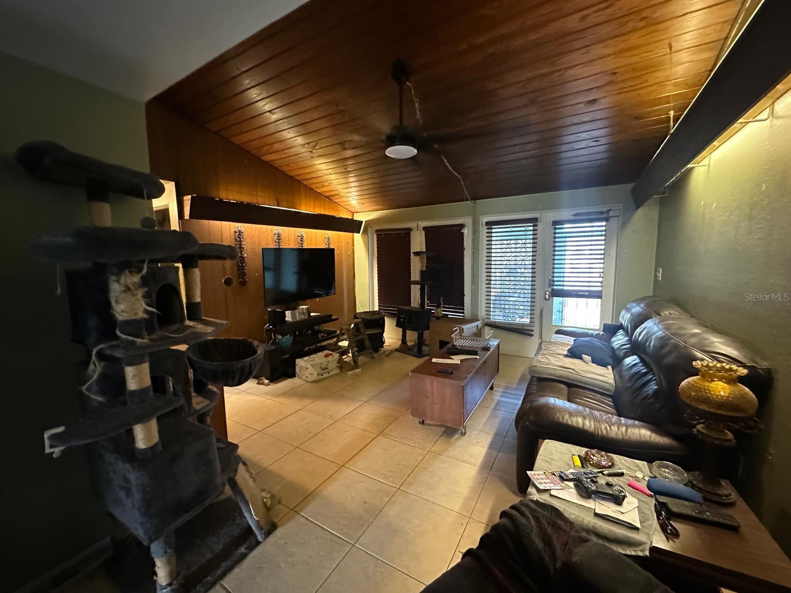 Image 4 of 7 For 8740 58th Lane N