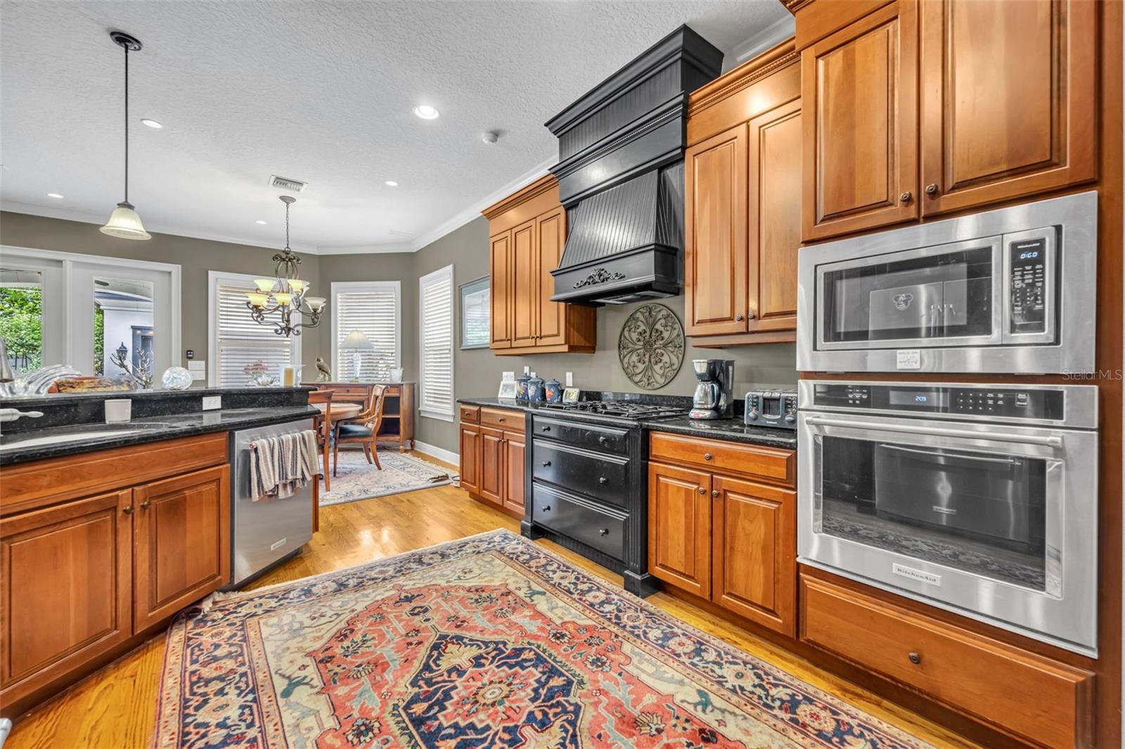 Image 13 of 50 For 1031 Guernsey Street