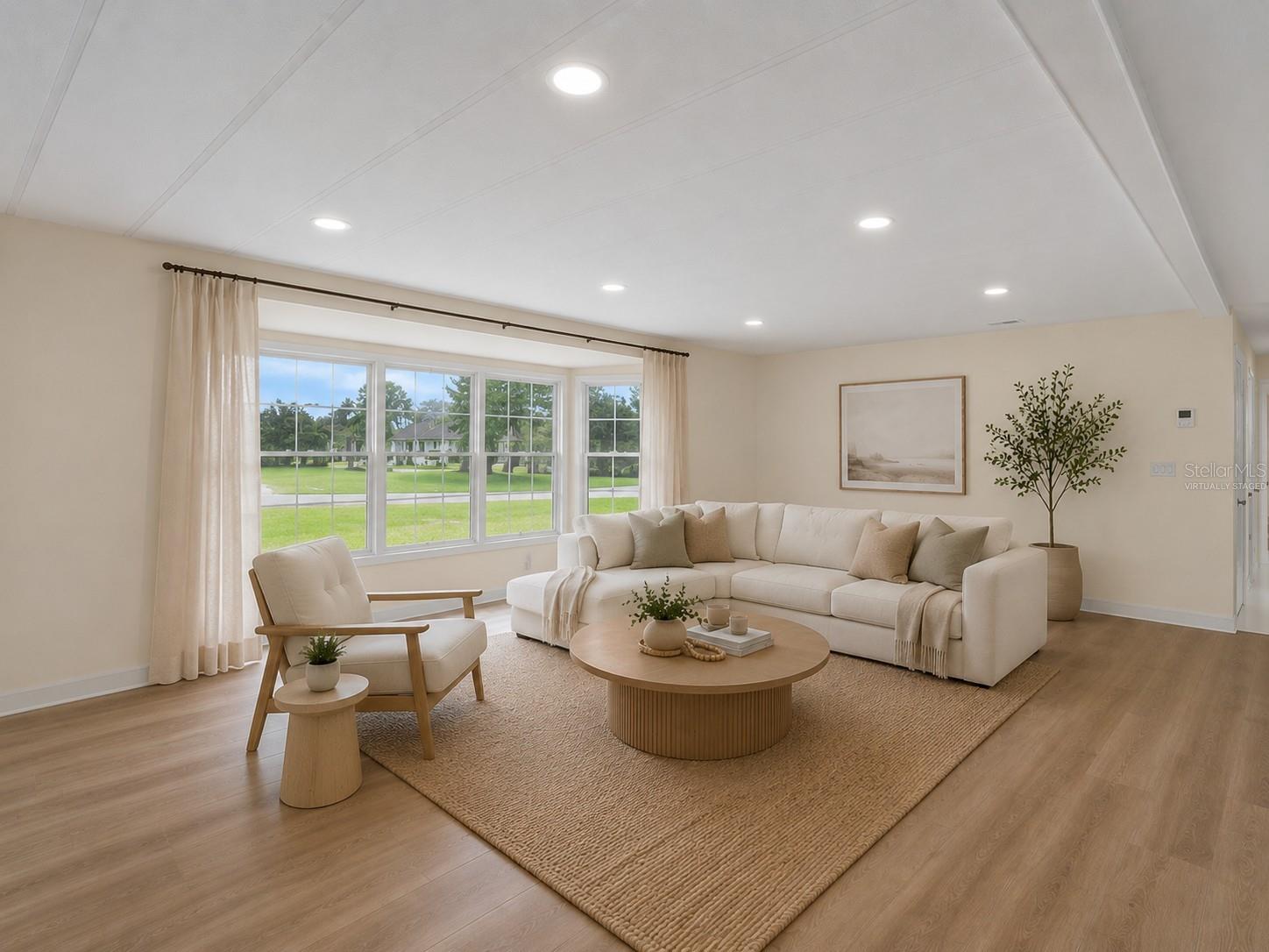Image 16 of 38 For 2153 Oak Grove Drive 73