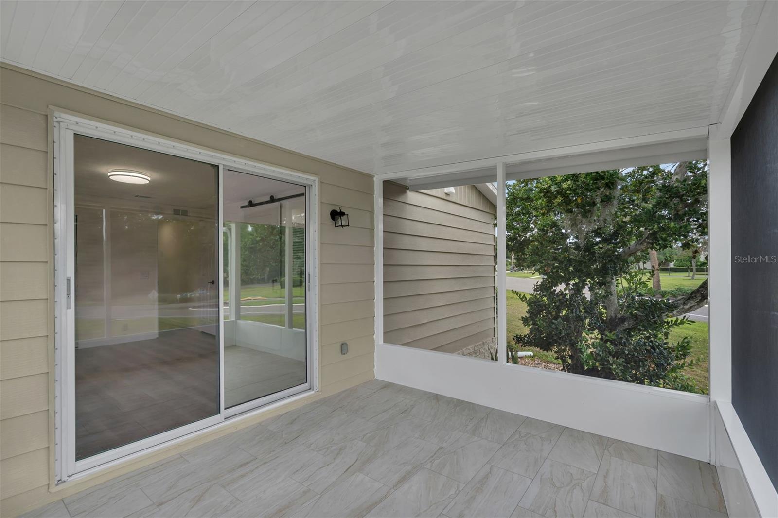 Image 27 of 38 For 2153 Oak Grove Drive 73