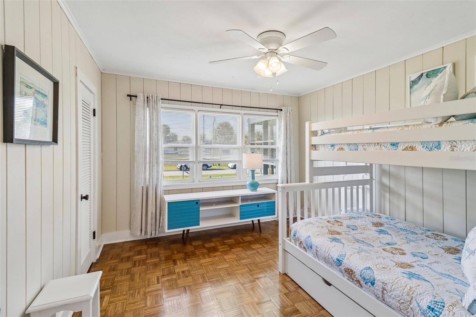 Image 11 of 22 For 133 Park Avenue