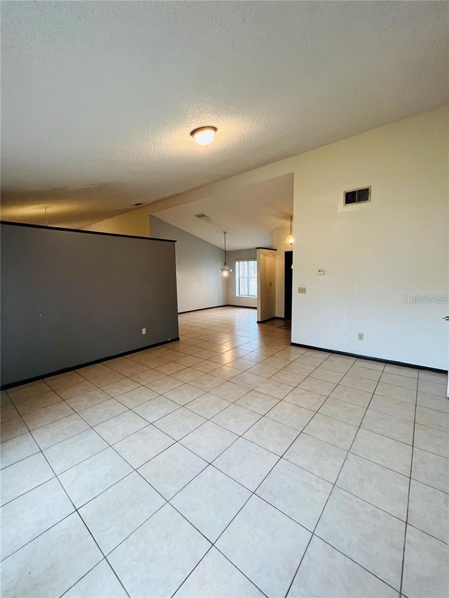 Image 3 of 8 For 1748 Brightmeadow Court