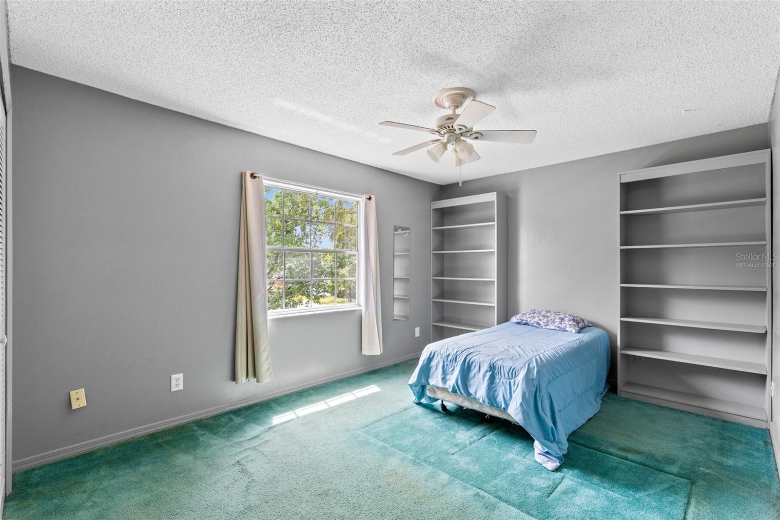 Image 12 of 41 For 8698 Hillside Drive