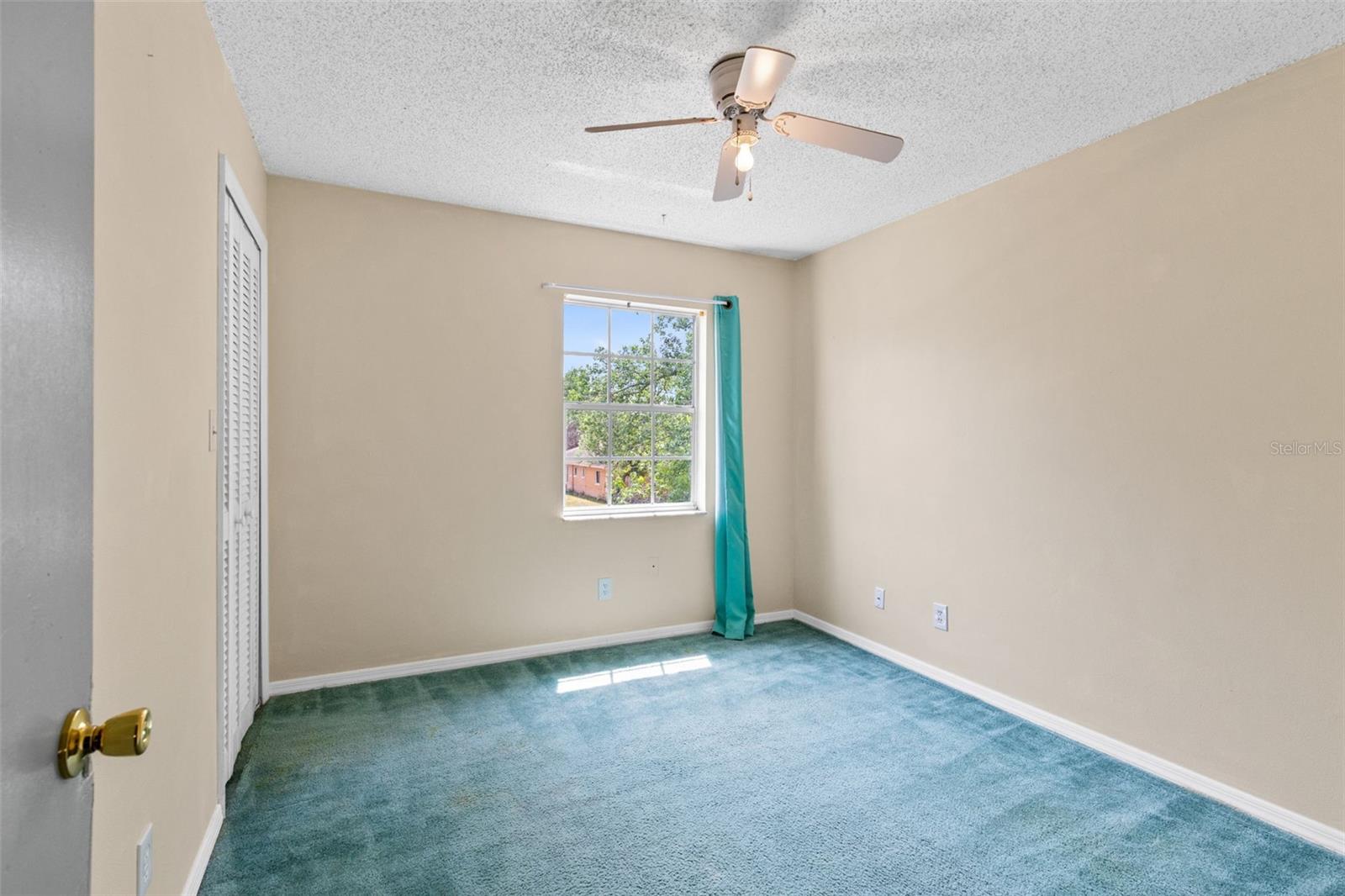 Image 13 of 41 For 8698 Hillside Drive