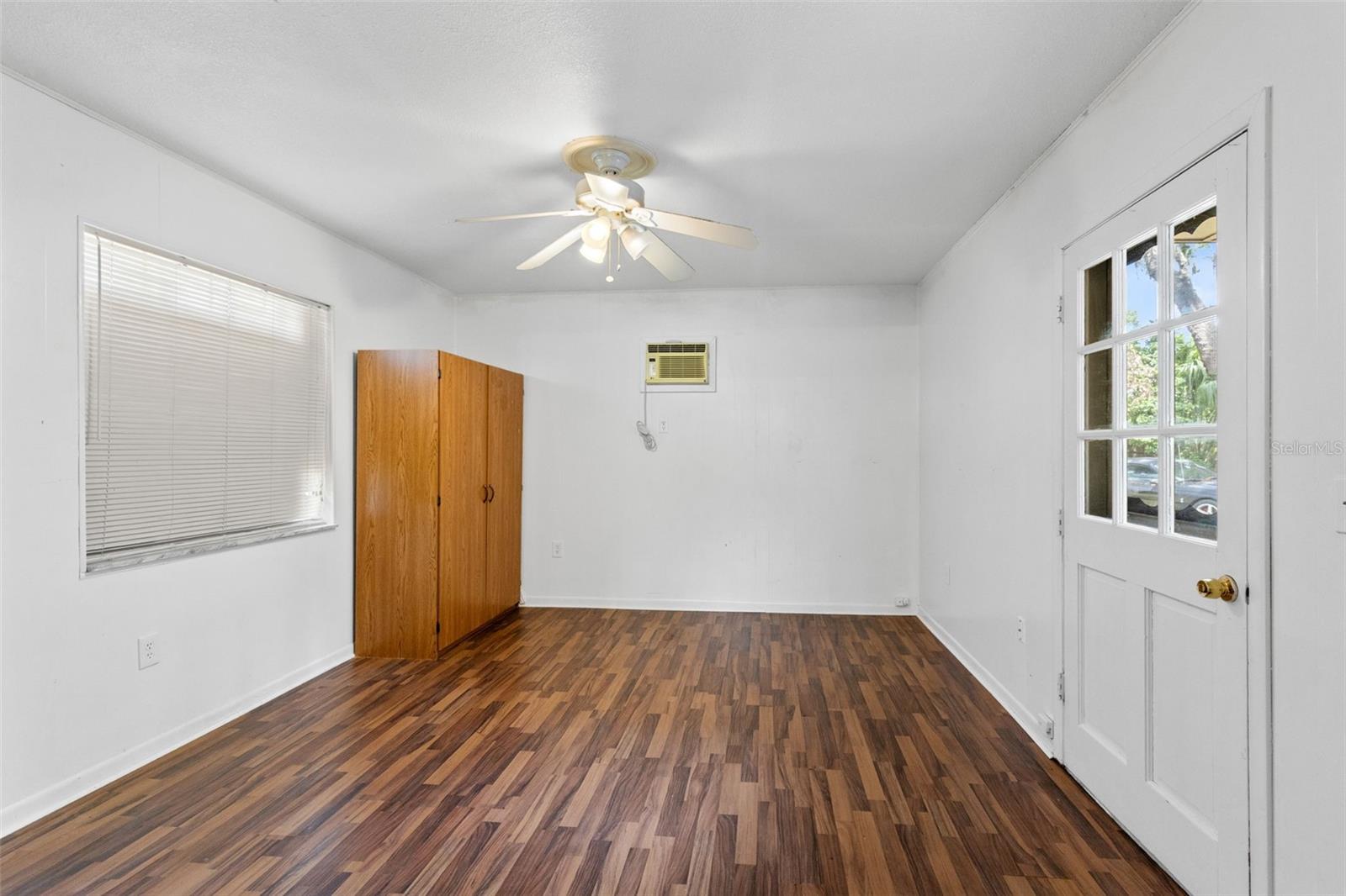 Image 20 of 41 For 8698 Hillside Drive