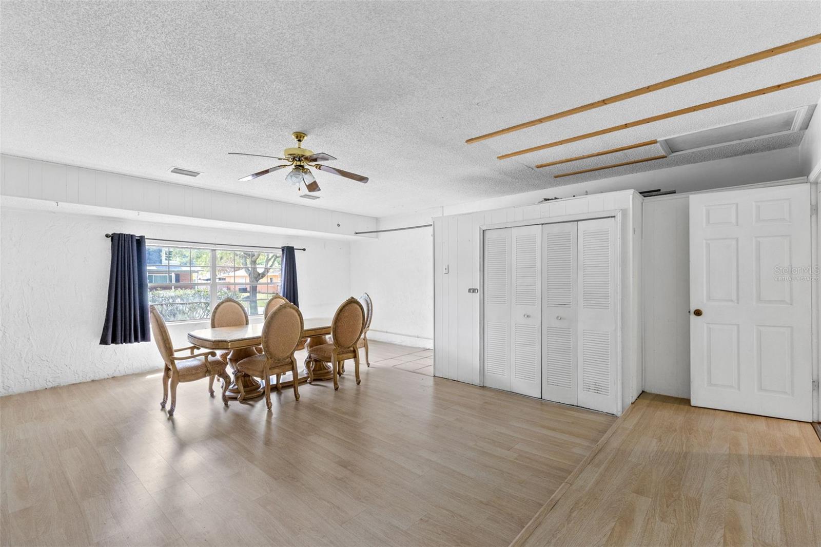 Image 31 of 41 For 8698 Hillside Drive