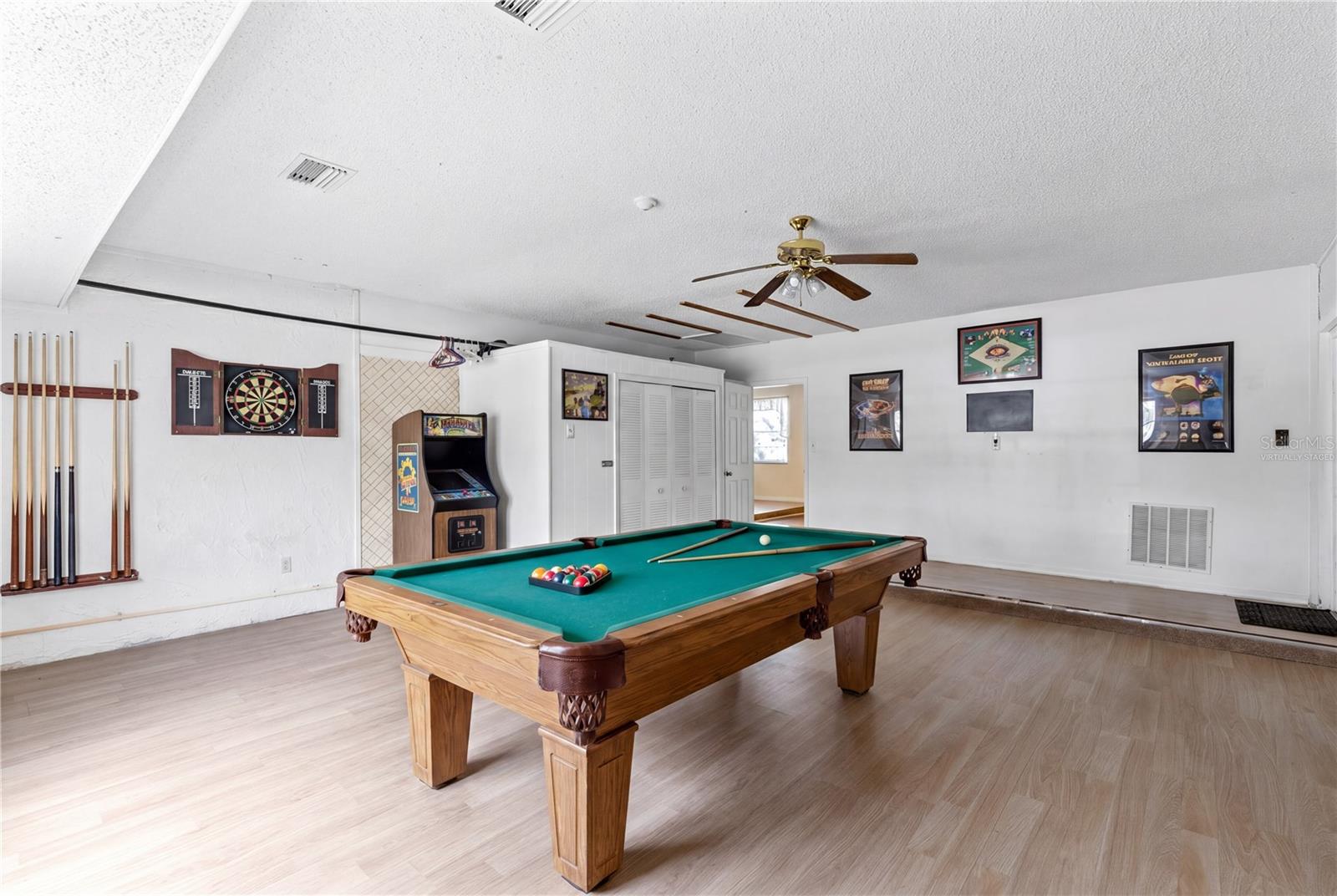 Image 6 of 41 For 8698 Hillside Drive