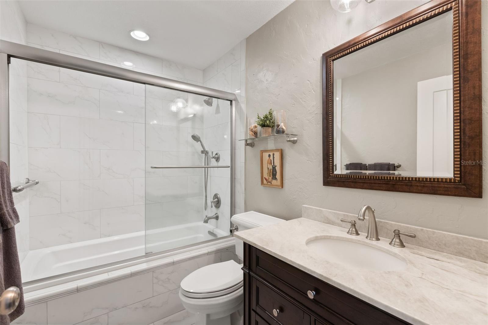 Image 15 of 27 For 117 Garfield Avenue 14