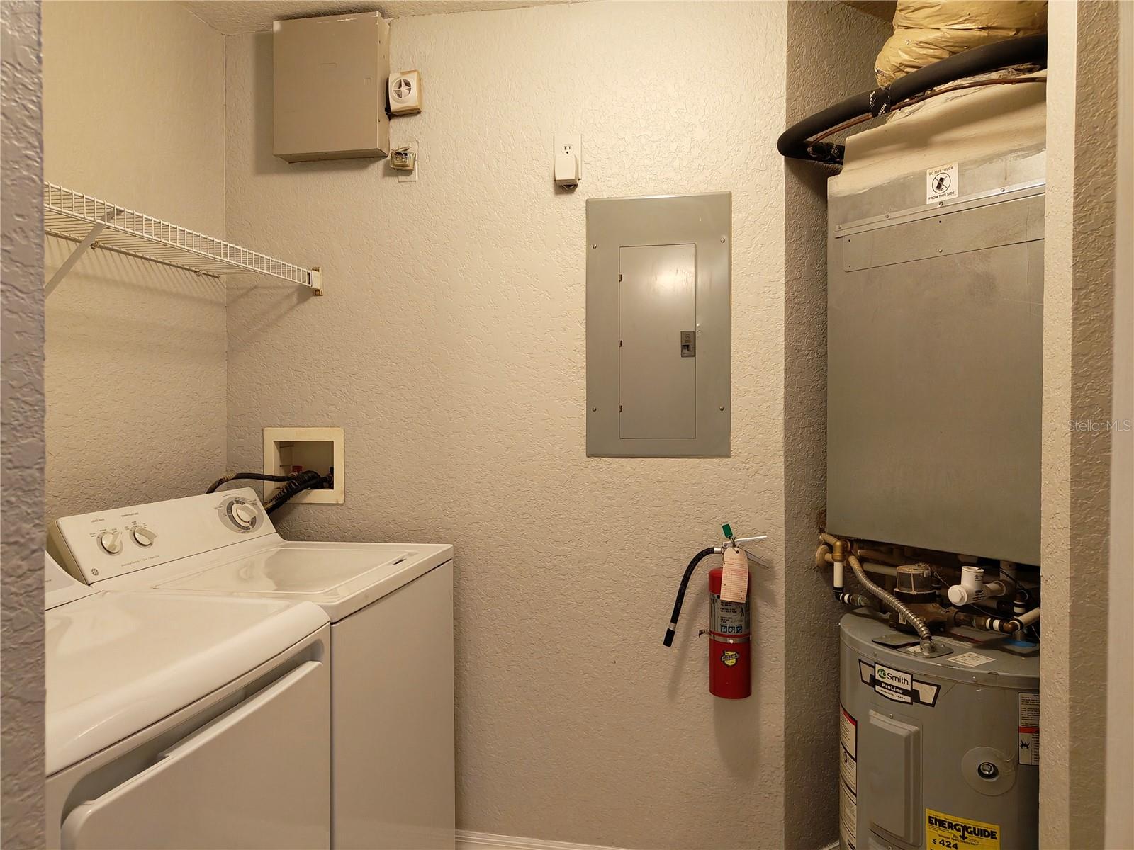 Image 11 of 41 For 826 Grand Regency Point 202