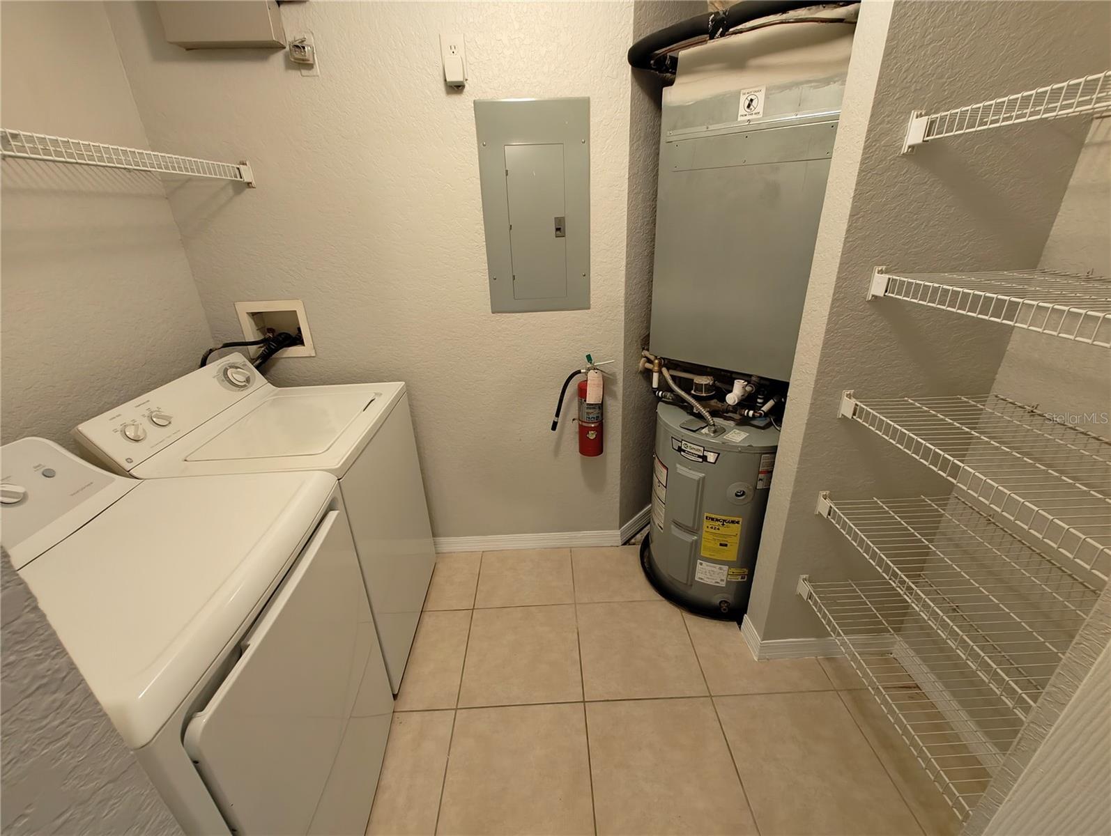 Image 12 of 41 For 826 Grand Regency Point 202