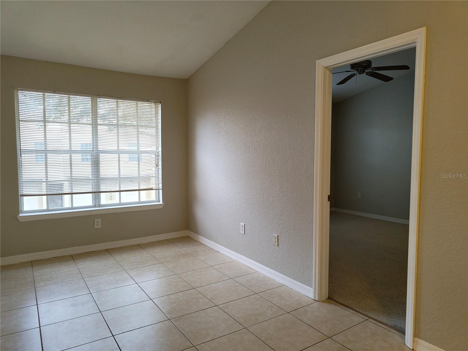 Image 24 of 41 For 826 Grand Regency Point 202