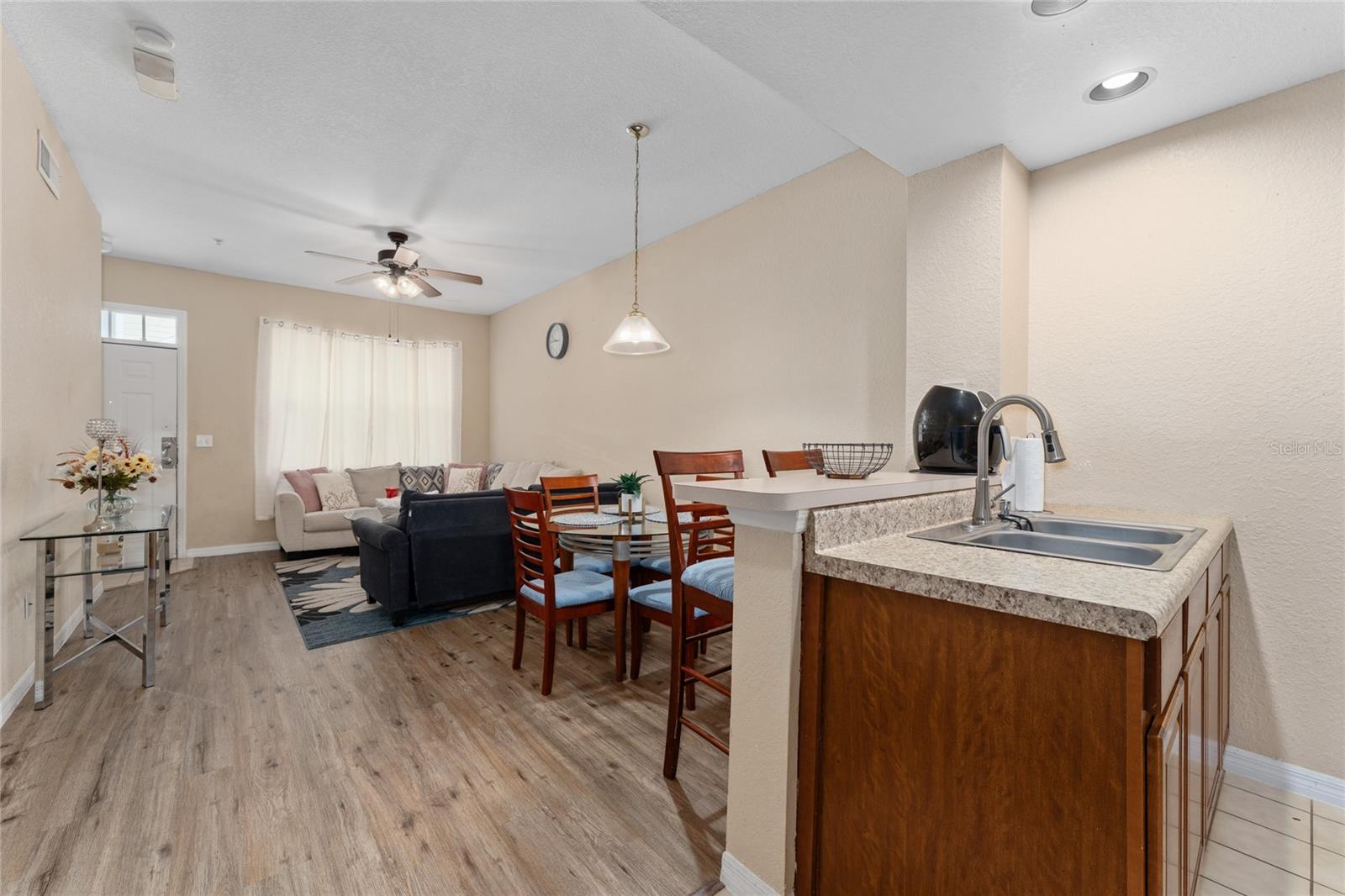 Image 16 of 30 For 4017 Venetian Bay Drive 103