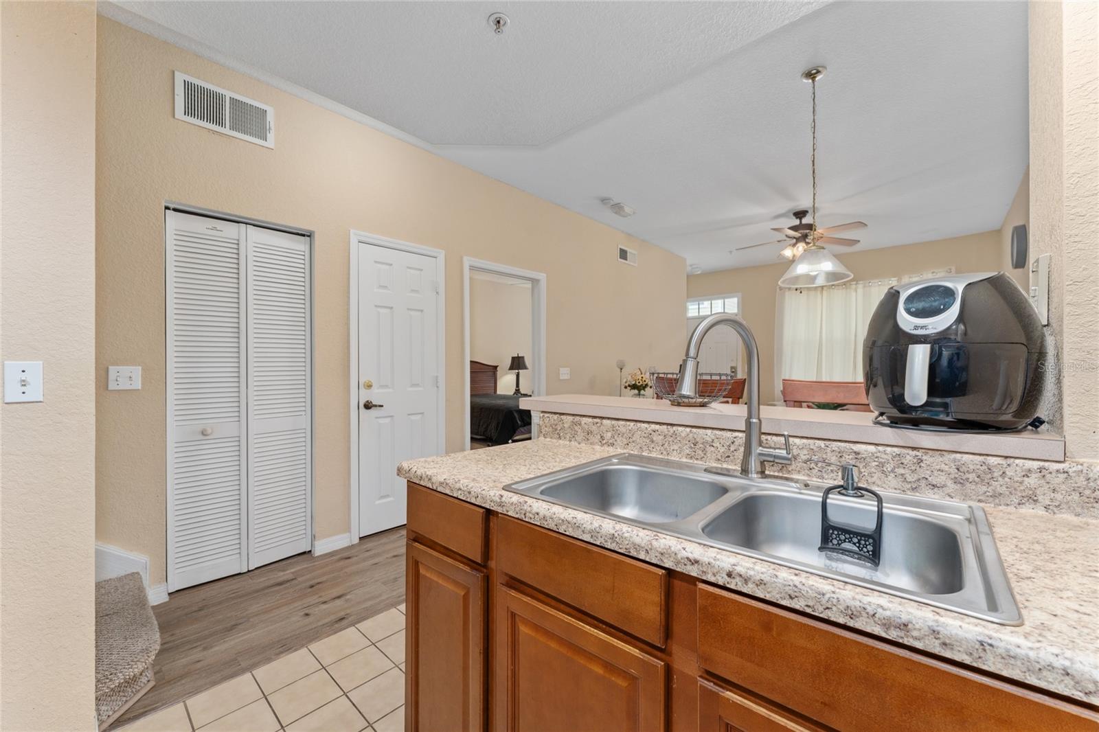 Image 18 of 30 For 4017 Venetian Bay Drive 103