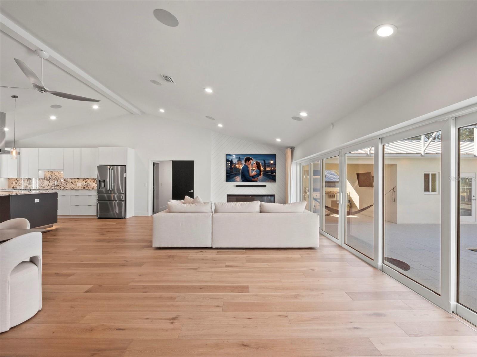 Image 13 of 66 For 1021 Temple Grove Place