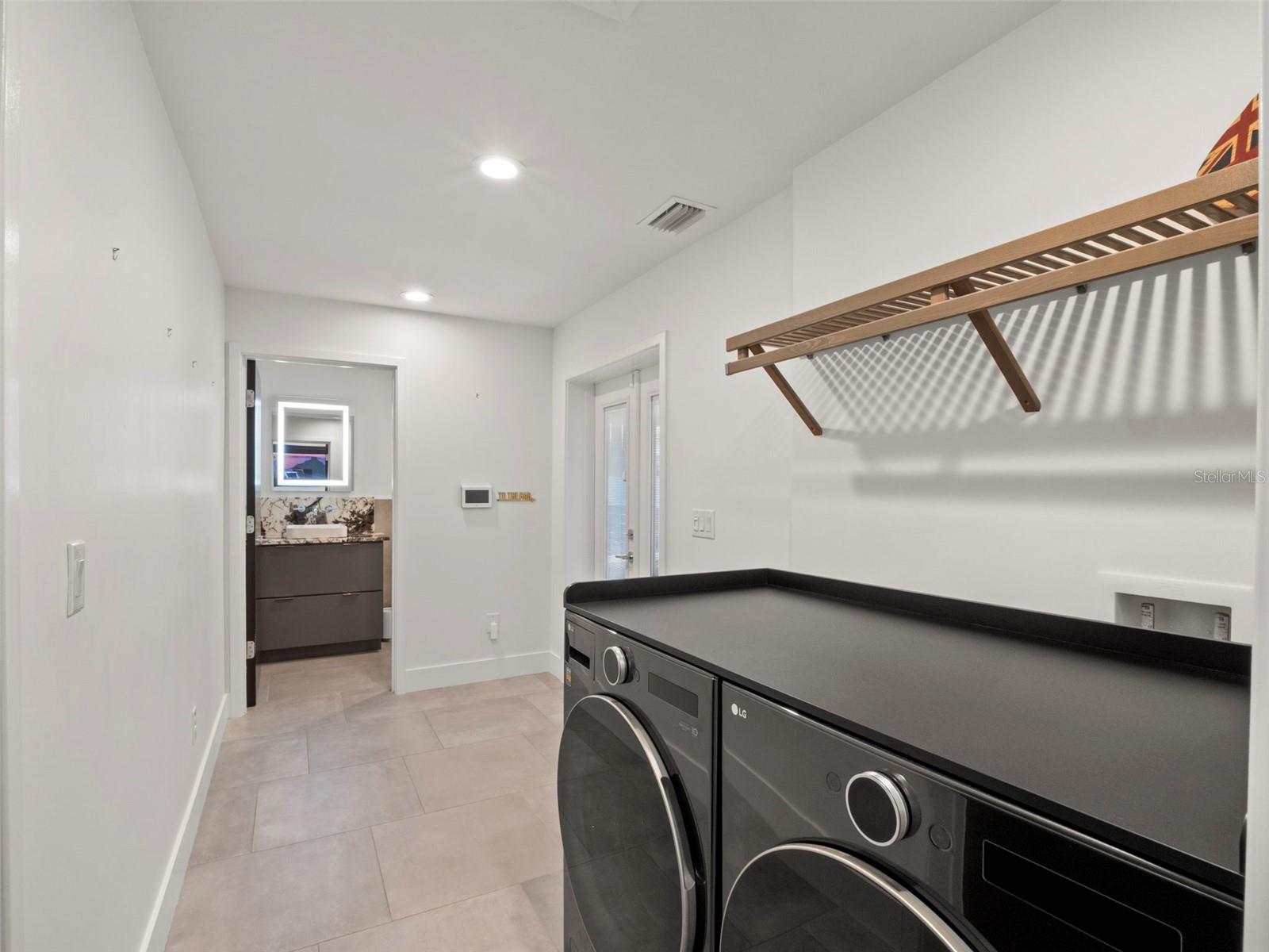 Image 41 of 66 For 1021 Temple Grove Place