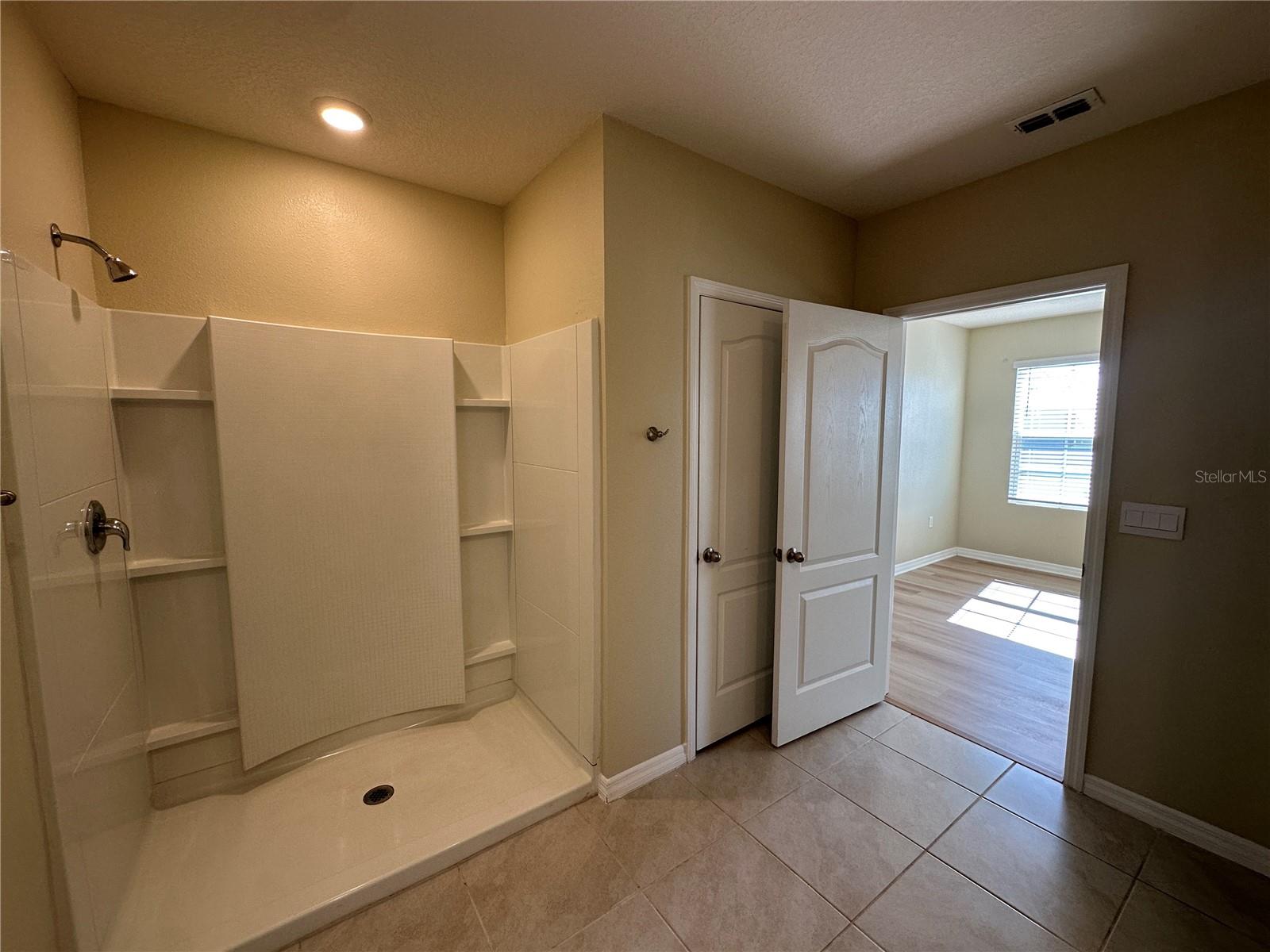 Image 15 of 17 For 1448 Berry Lane
