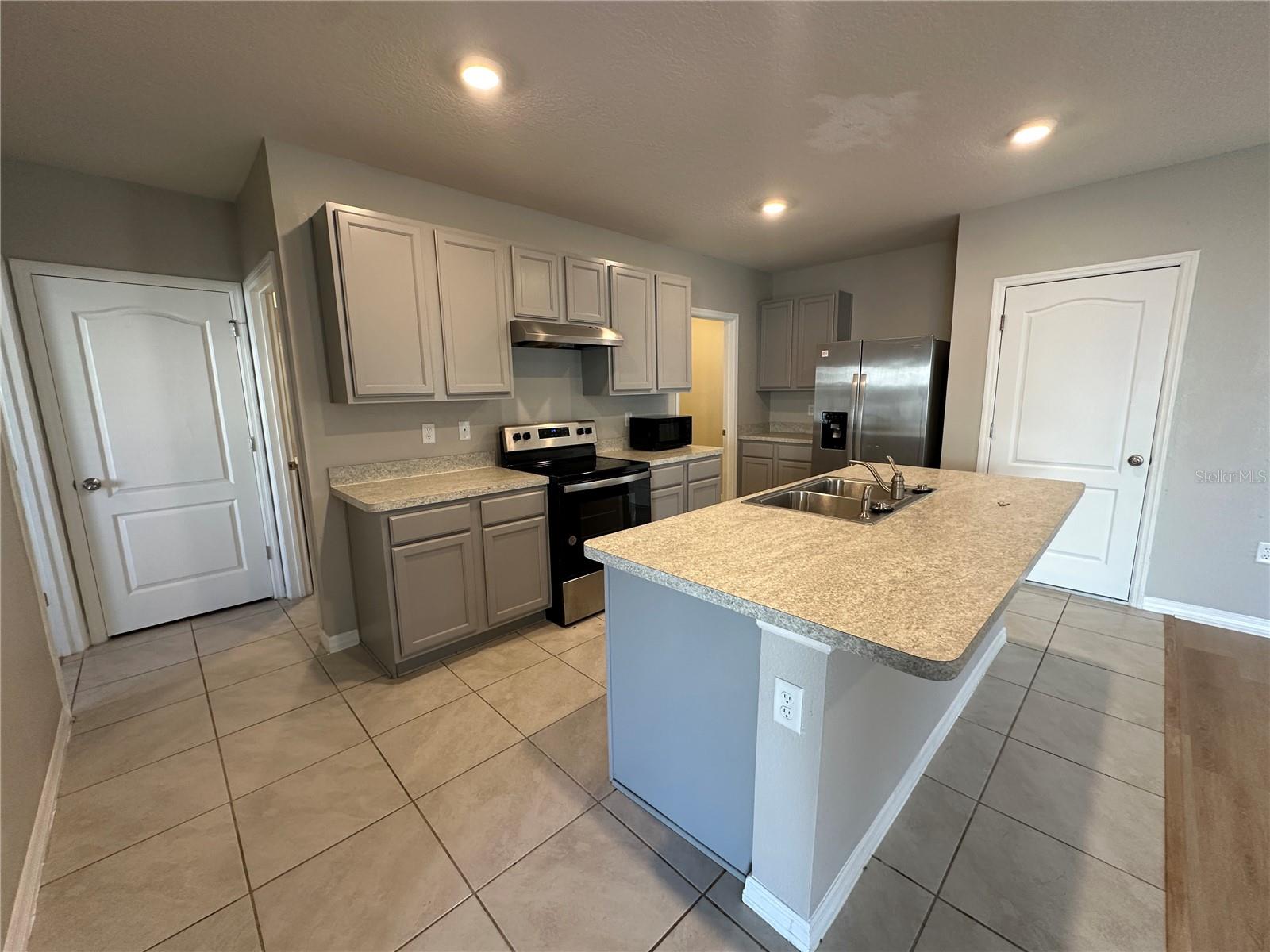 Image 6 of 17 For 1448 Berry Lane