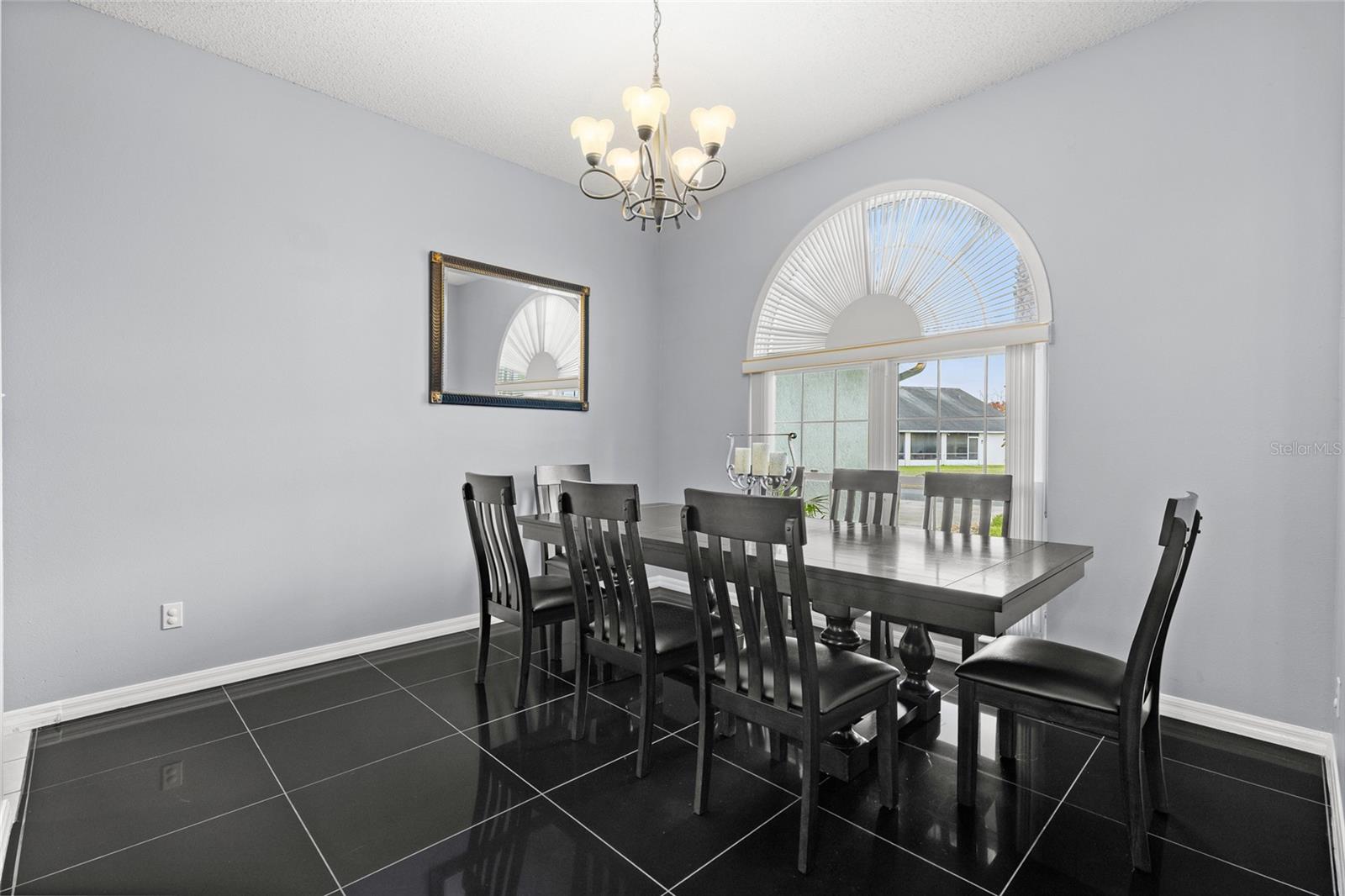 Image 5 of 46 For 1813 Crosswell Court