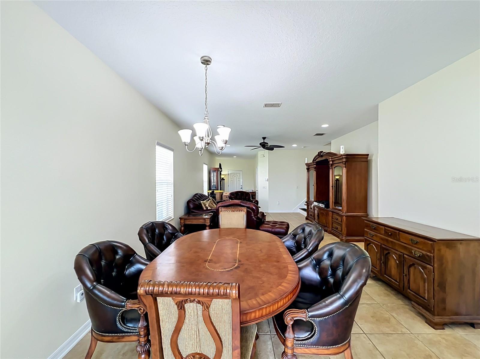 Image 17 of 62 For 2826 Oakville Place