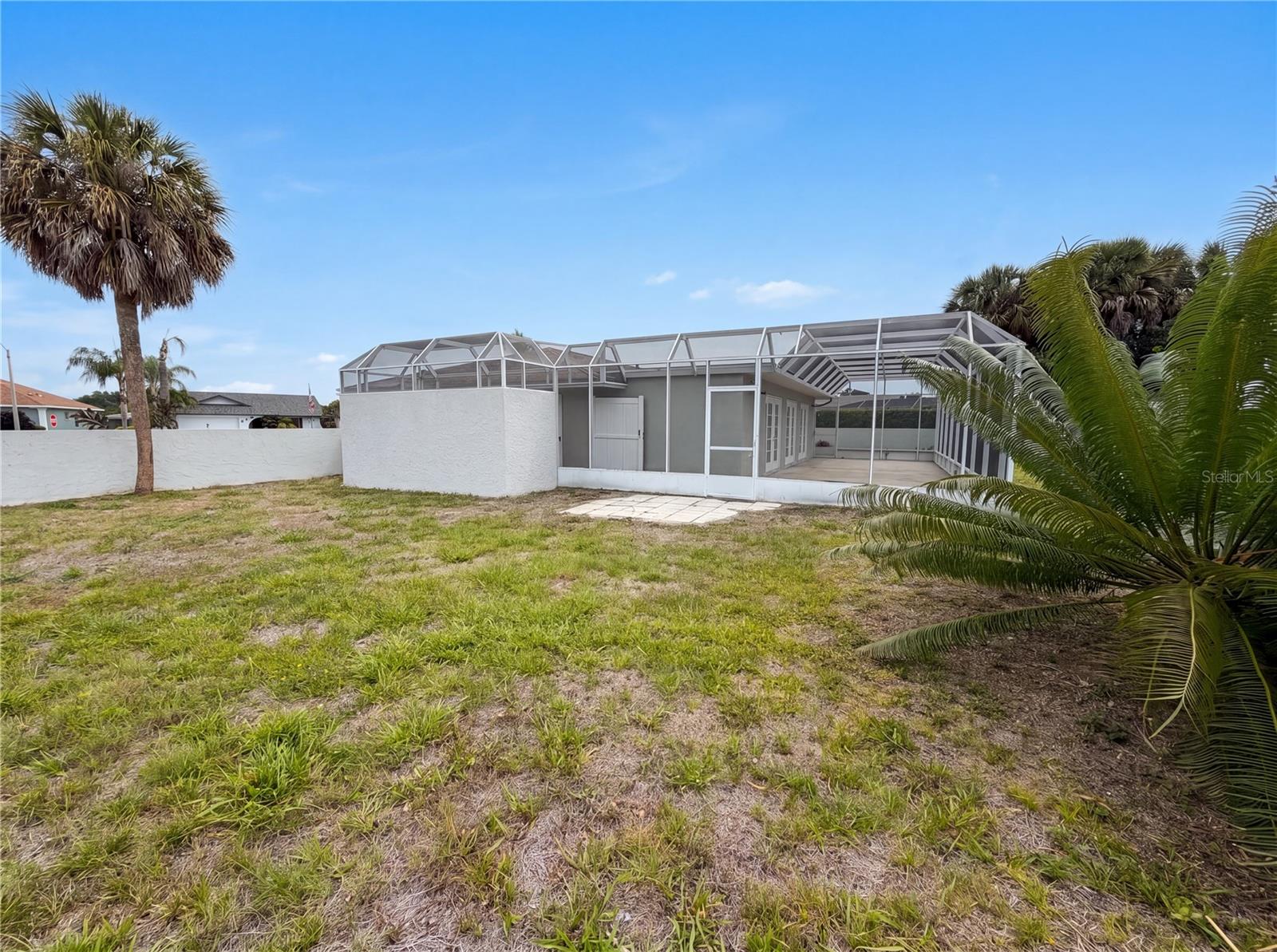Image 32 of 39 For 1301 Lucaya Avenue