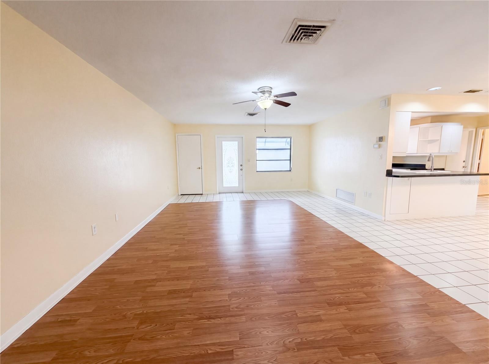 Image 8 of 39 For 1301 Lucaya Avenue