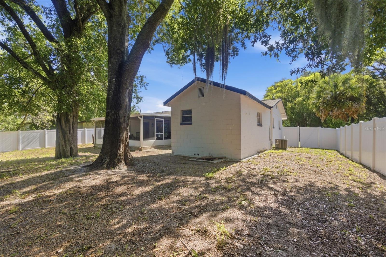 Image 10 of 30 For 5450 Gaymar Drive