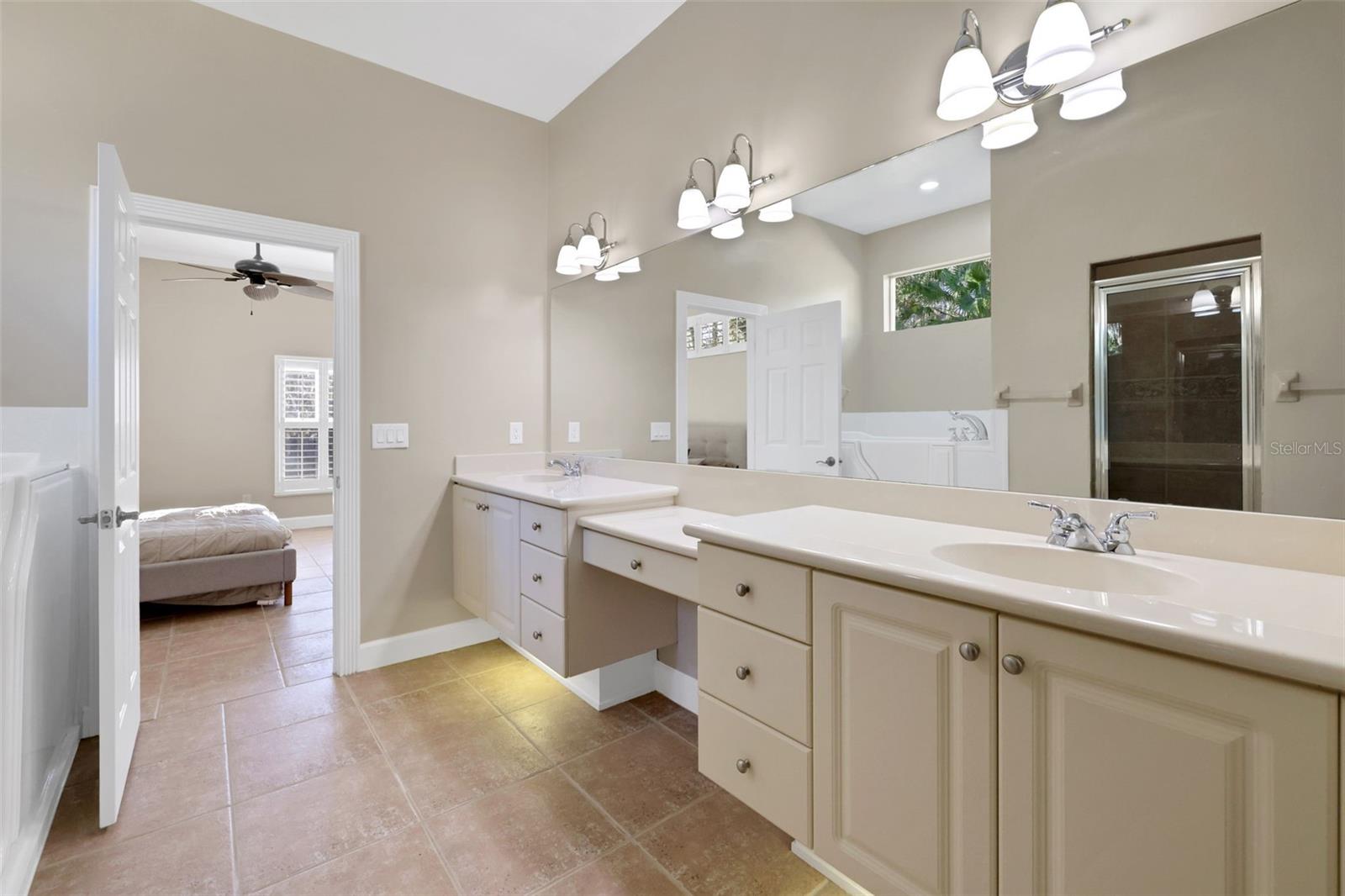 Image 19 of 30 For 11 Cypress Hollow Lane