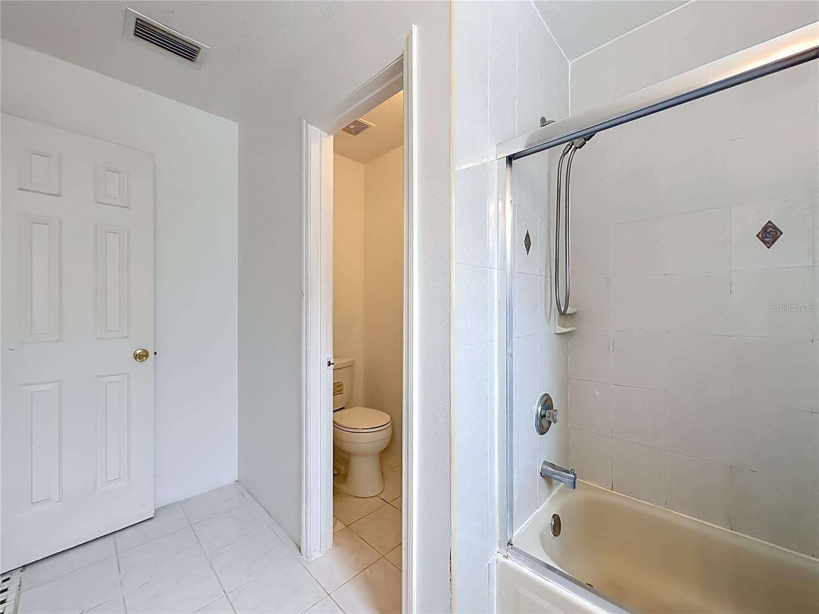 Image 34 of 53 For 5306 Grove Crossings Boulevard
