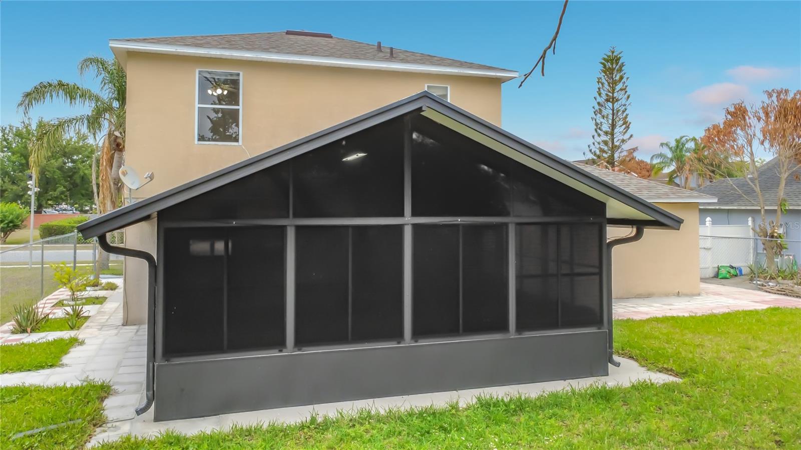 Image 43 of 53 For 5306 Grove Crossings Boulevard