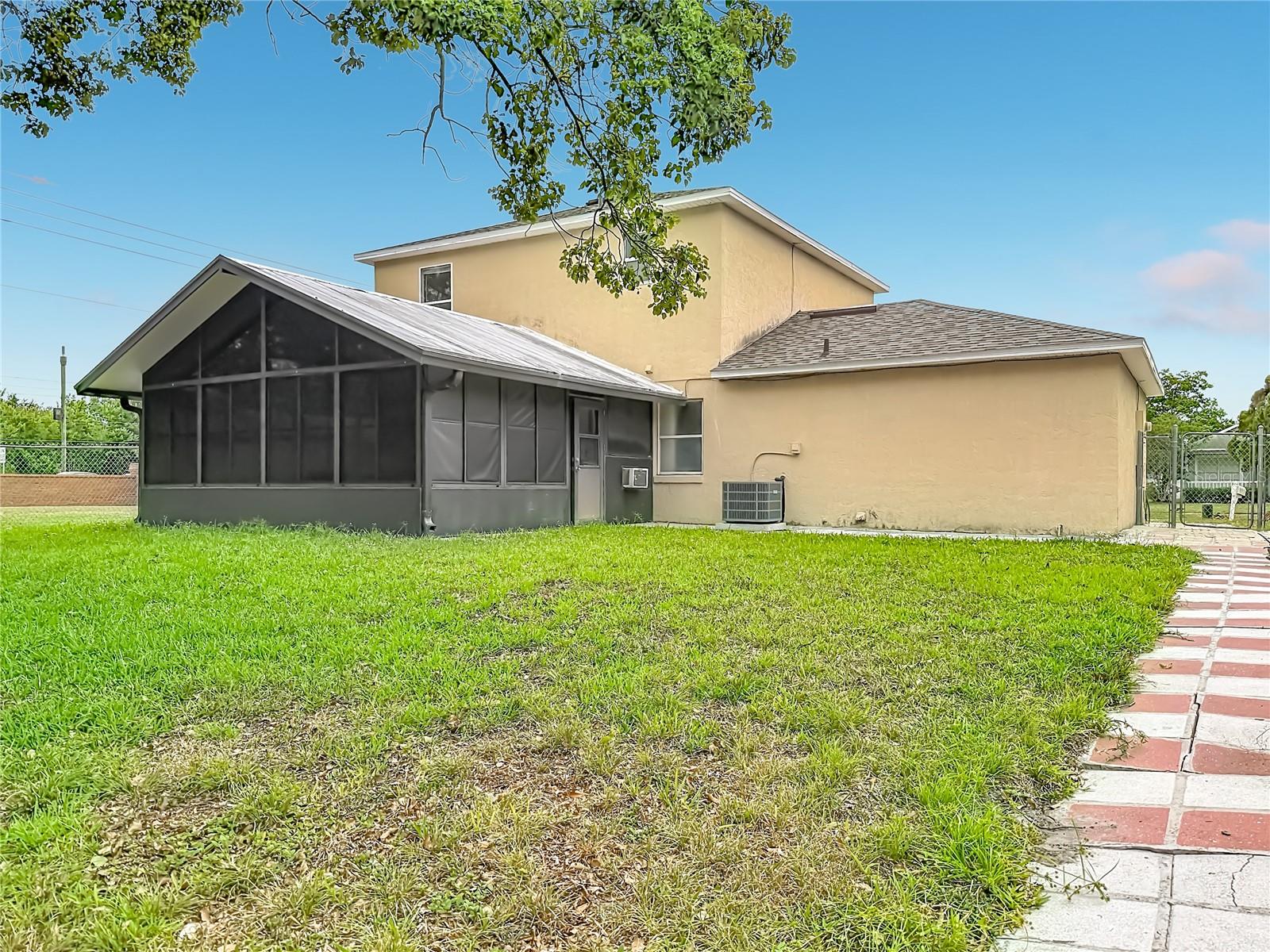 Image 45 of 53 For 5306 Grove Crossings Boulevard