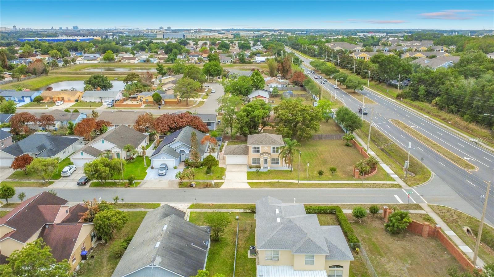 Image 47 of 53 For 5306 Grove Crossings Boulevard