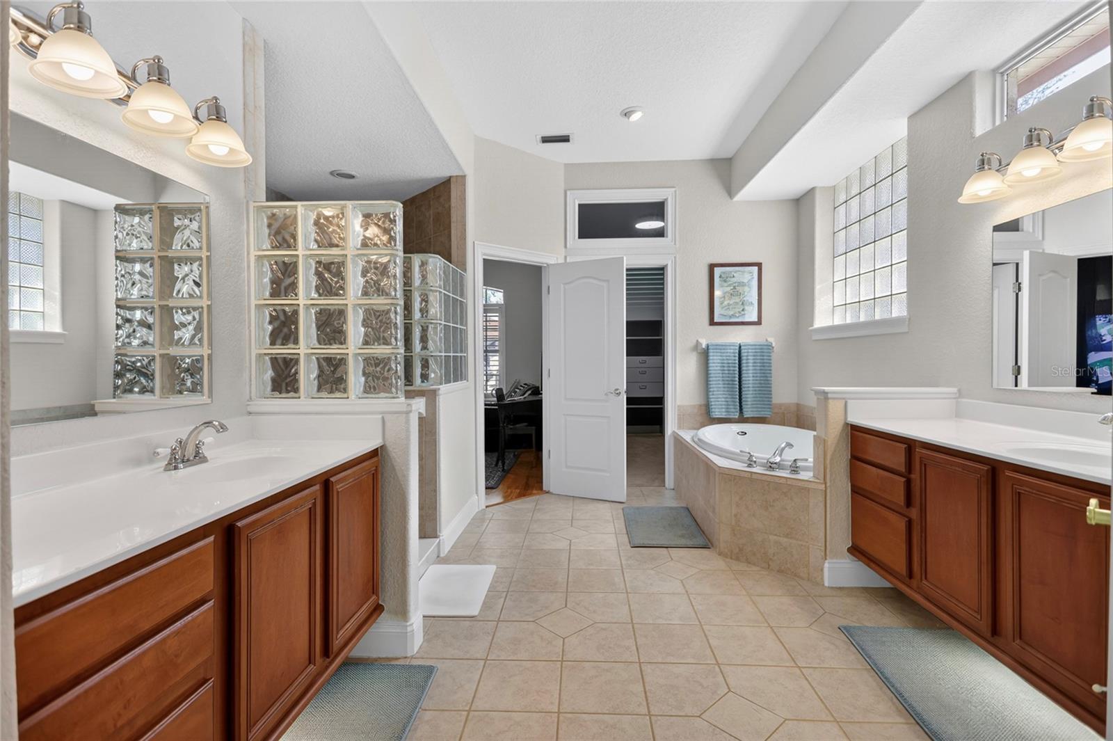 Image 16 of 38 For 3617 Beech Tree Drive