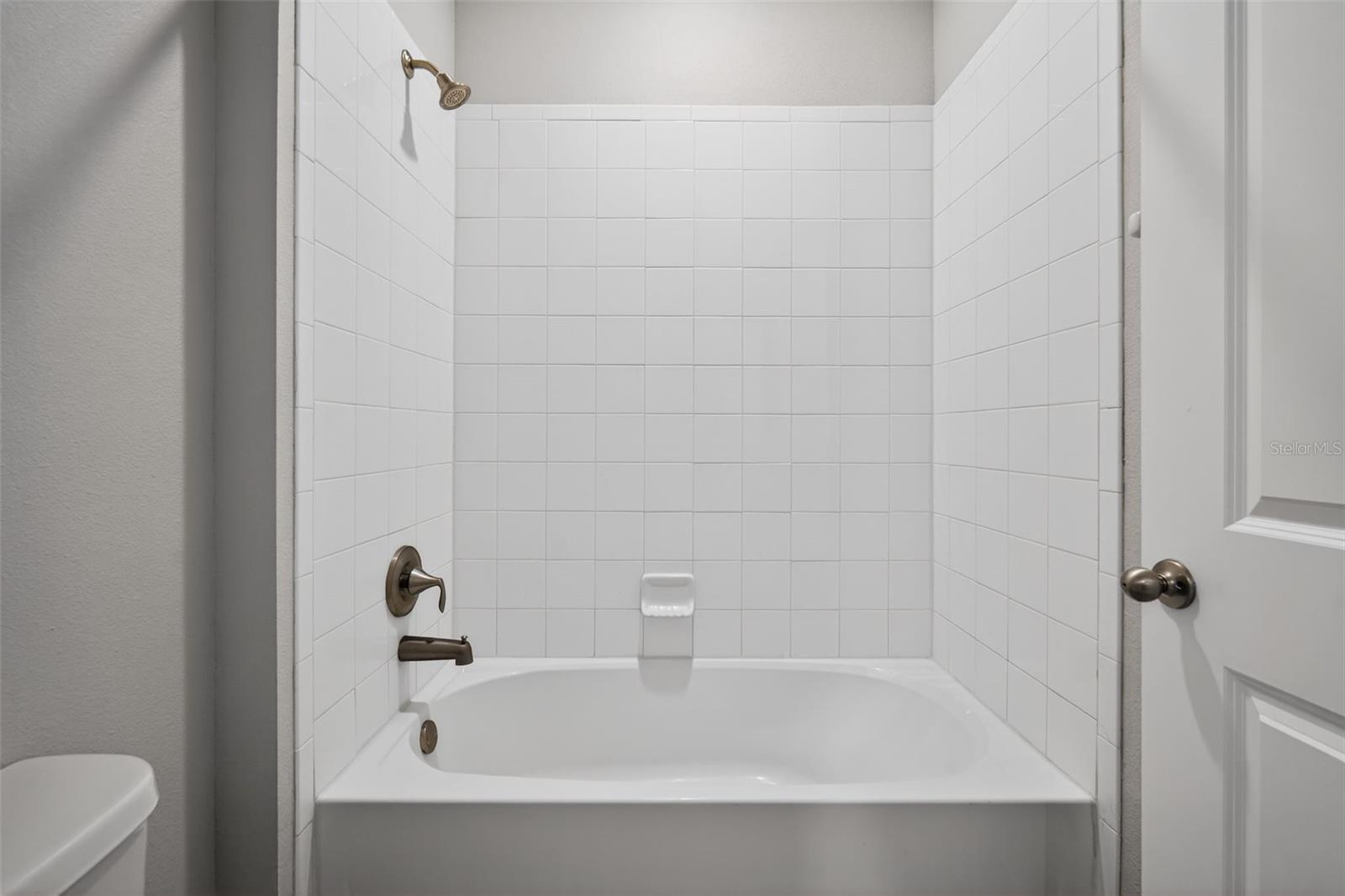 Image 29 of 32 For 15394 Sweet Springs Bend