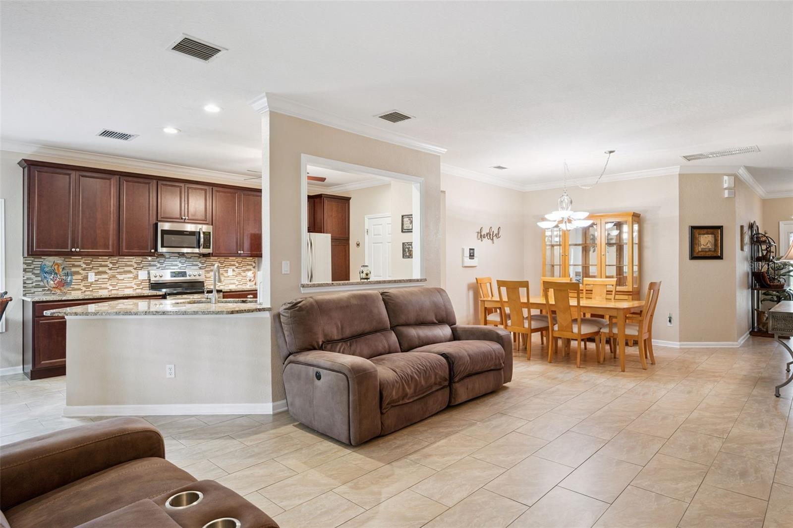 Image 14 of 66 For 10530 Cypress Trail Drive