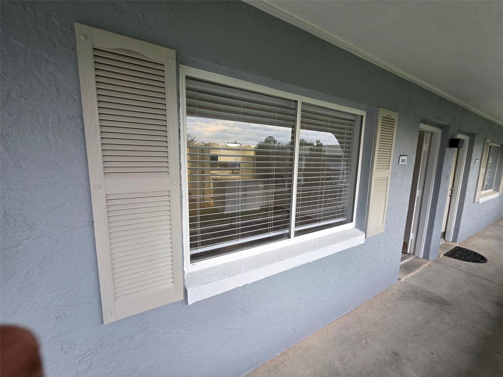 Image 2 of 42 For 139 Oyster Bay Circle 300