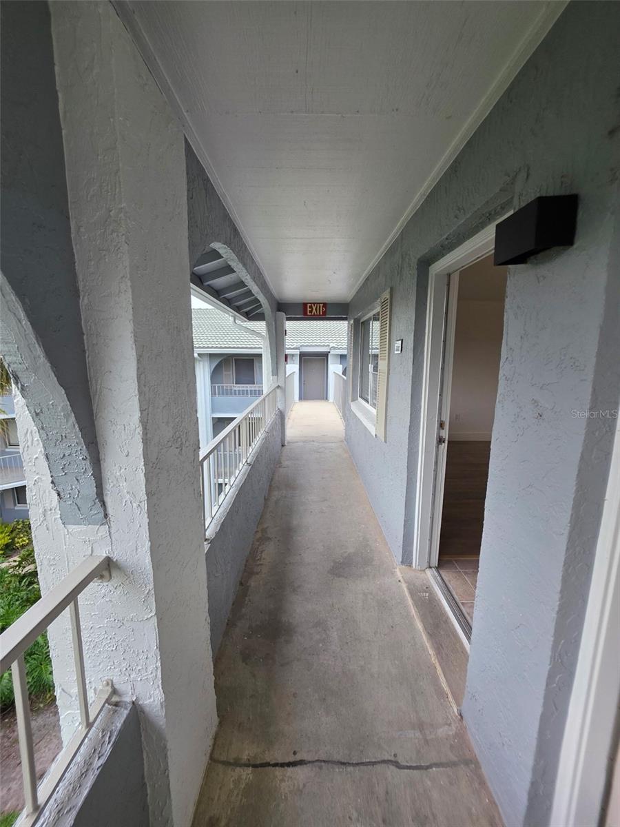 Image 3 of 42 For 139 Oyster Bay Circle 300