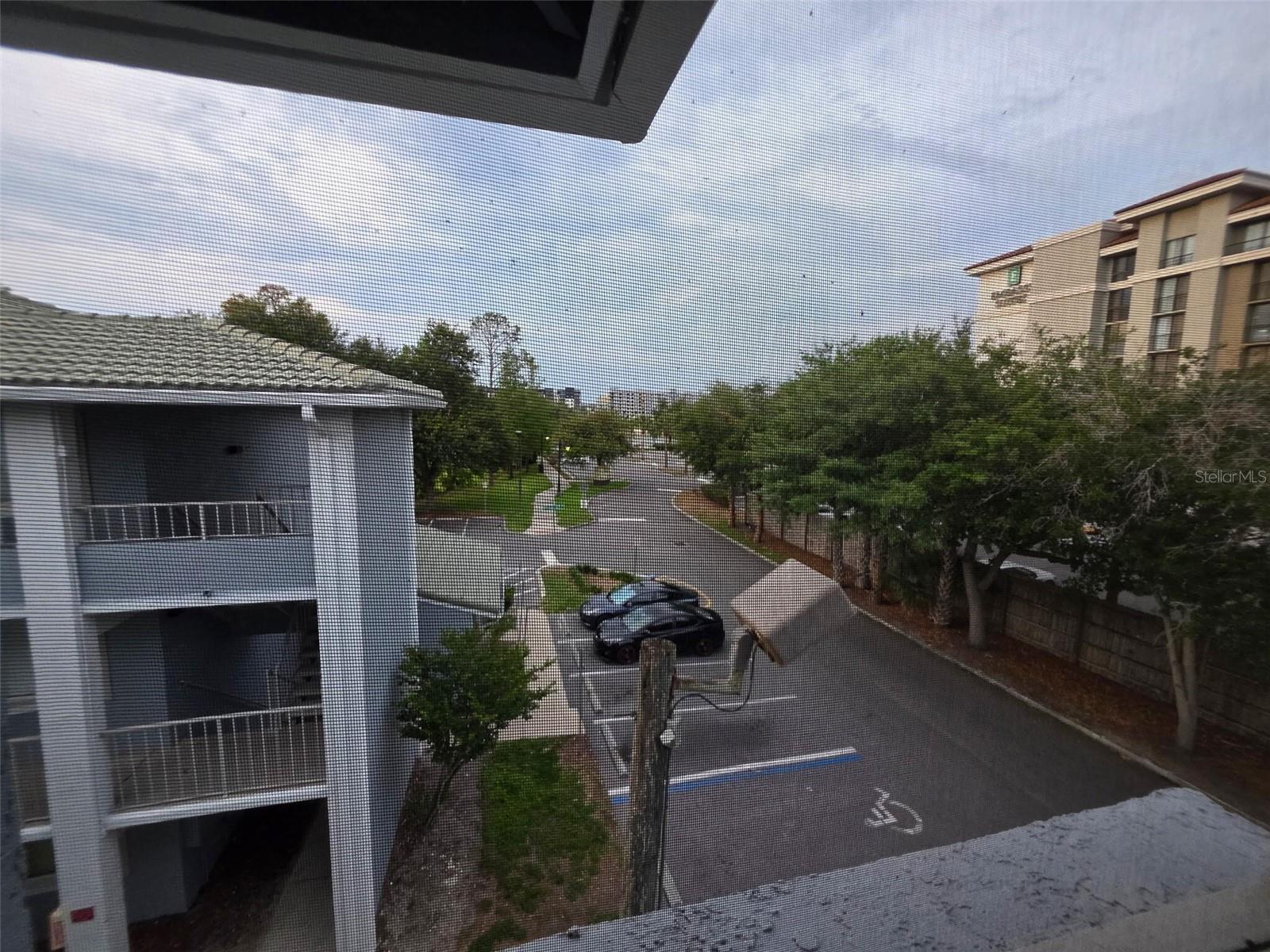 Image 34 of 42 For 139 Oyster Bay Circle 300