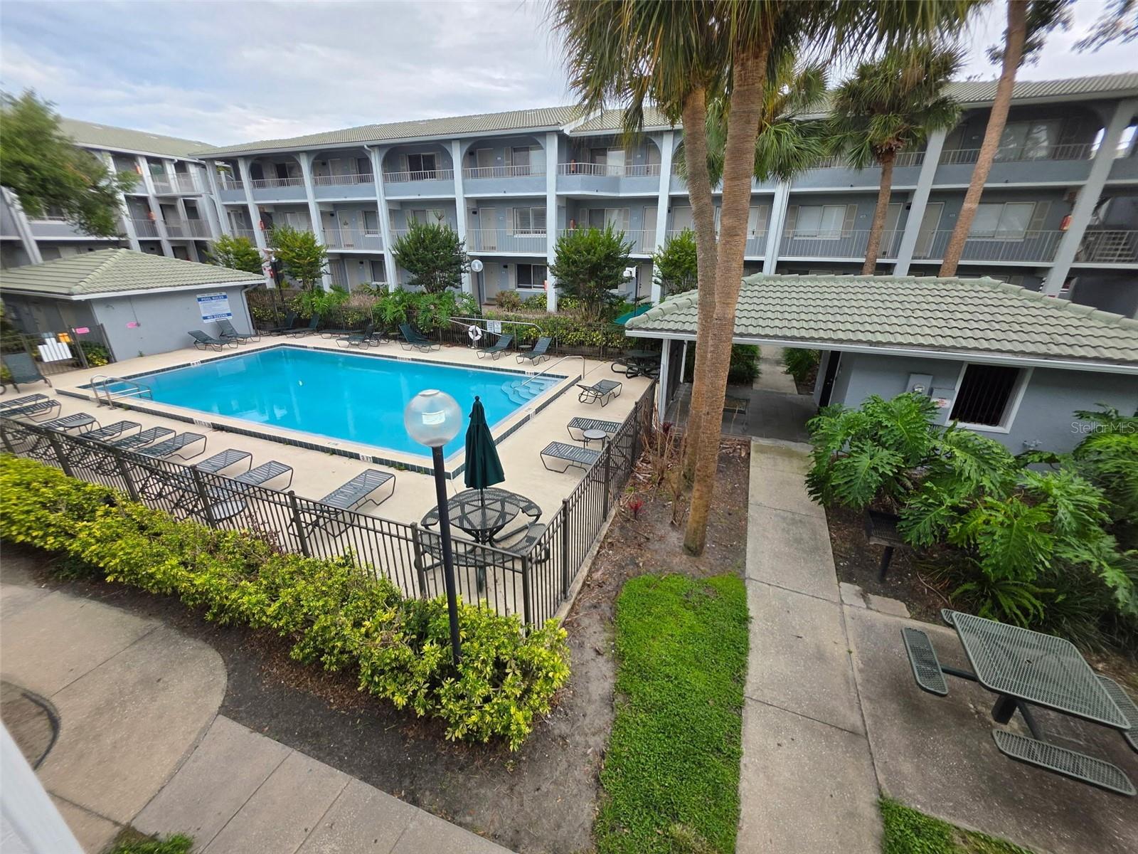 Image 39 of 42 For 139 Oyster Bay Circle 300