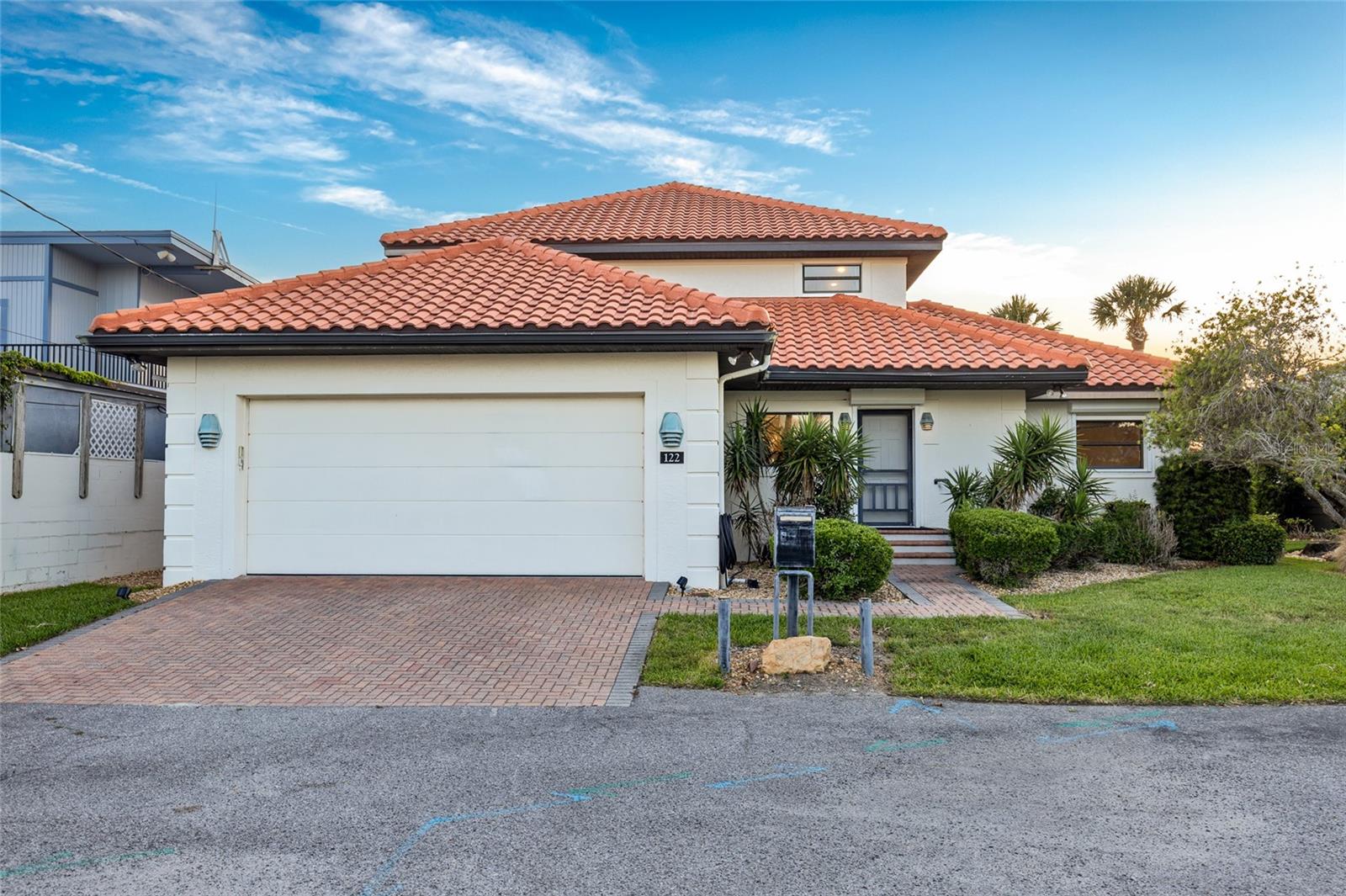 Image 15 of 93 For 122 Coral Way