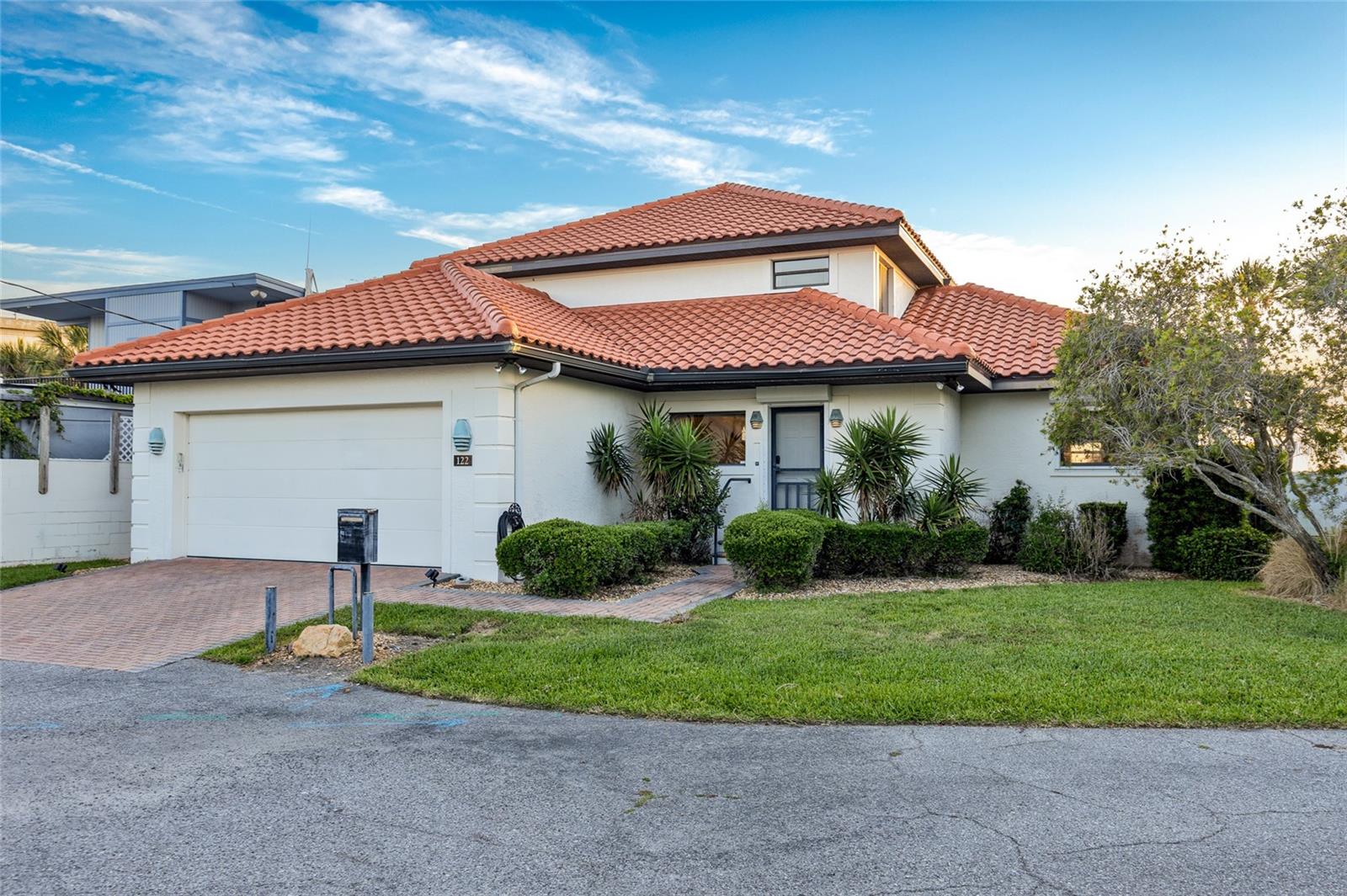 Image 16 of 93 For 122 Coral Way