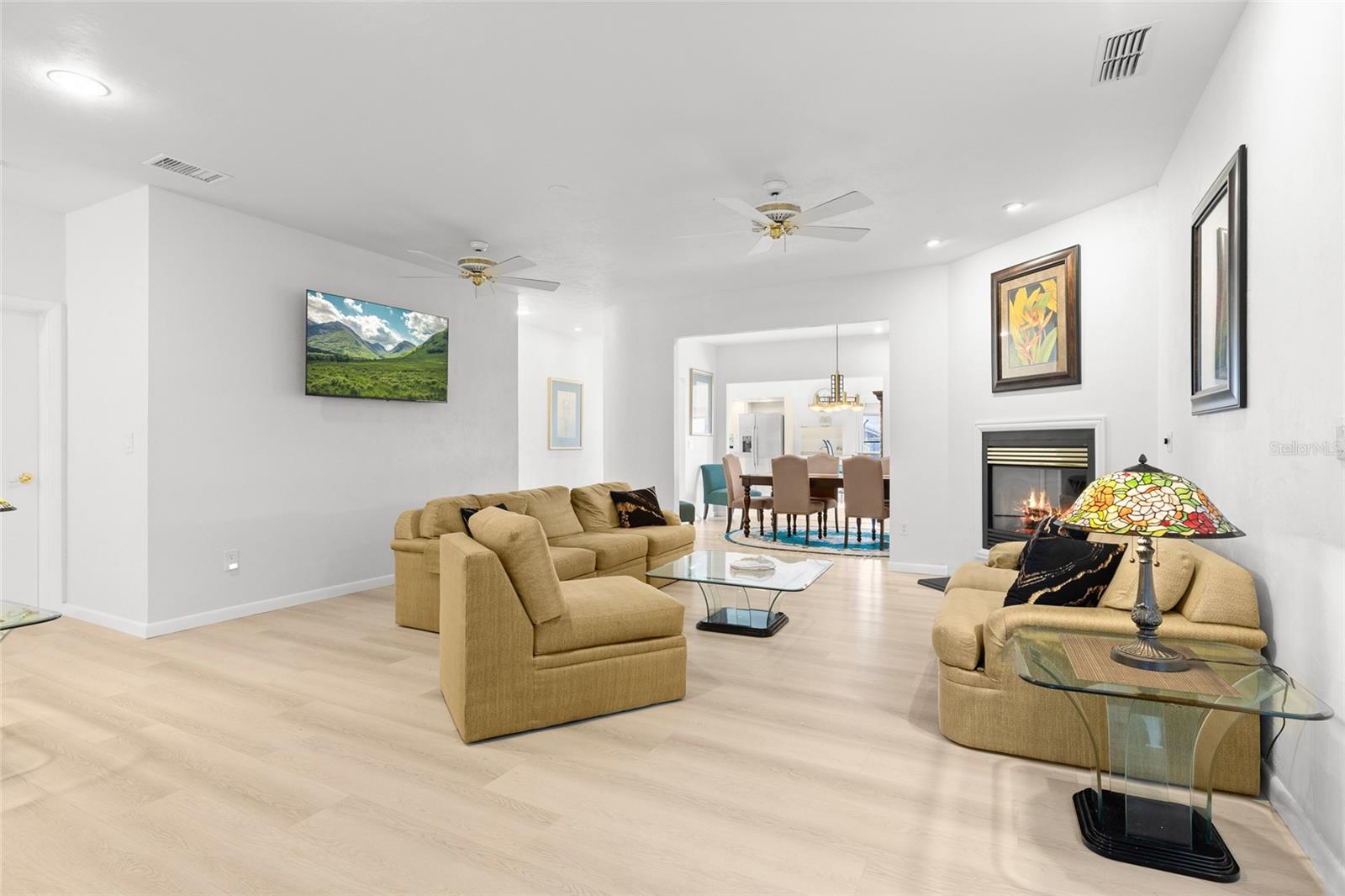 Image 20 of 93 For 122 Coral Way