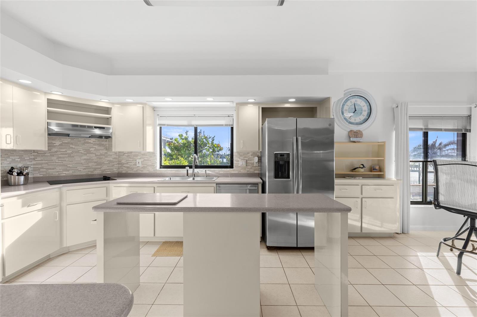 Image 28 of 93 For 122 Coral Way