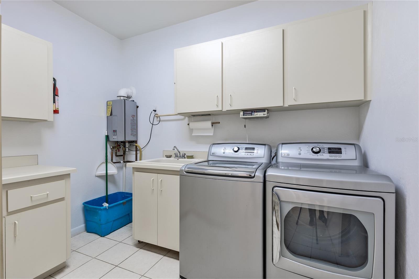 Image 32 of 93 For 122 Coral Way