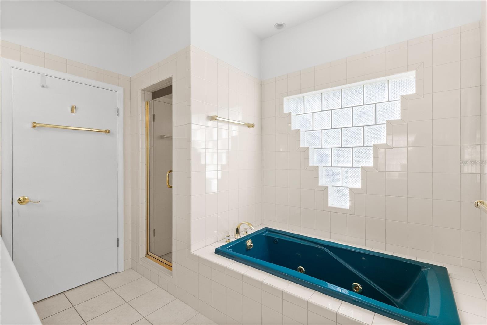 Image 36 of 93 For 122 Coral Way