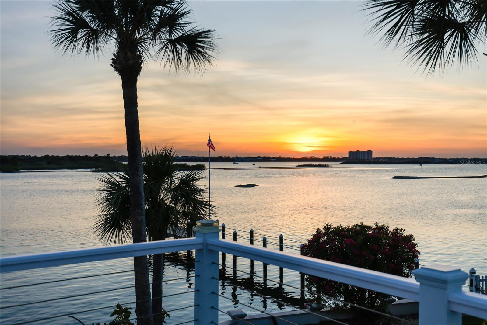 Image 4 of 93 For 122 Coral Way