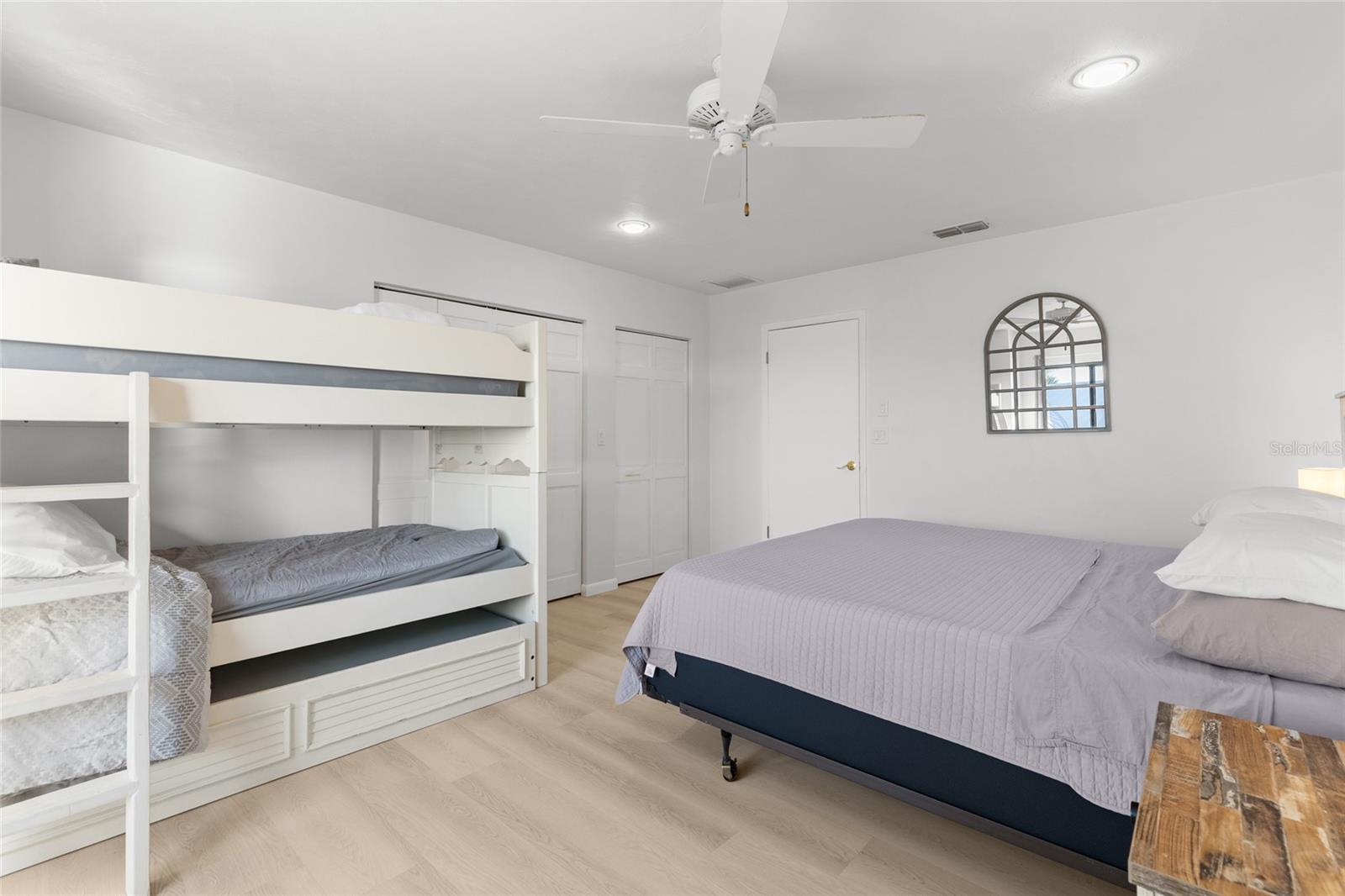Image 47 of 93 For 122 Coral Way