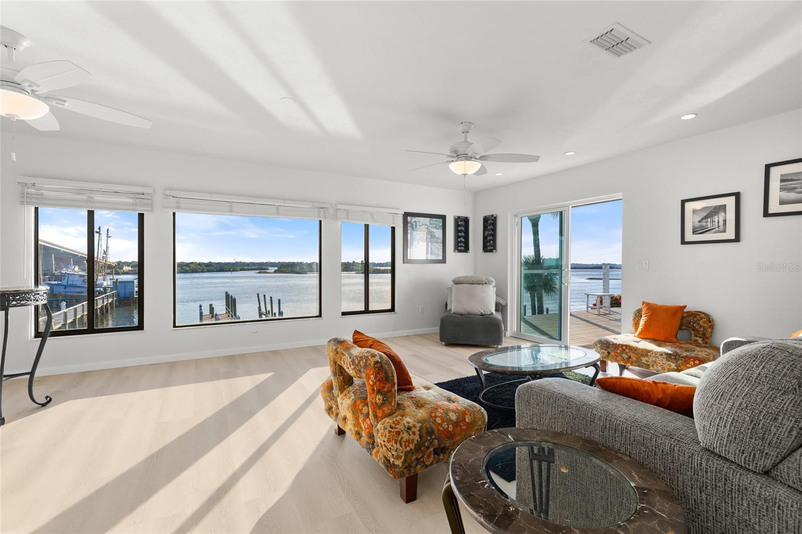 Image 50 of 93 For 122 Coral Way
