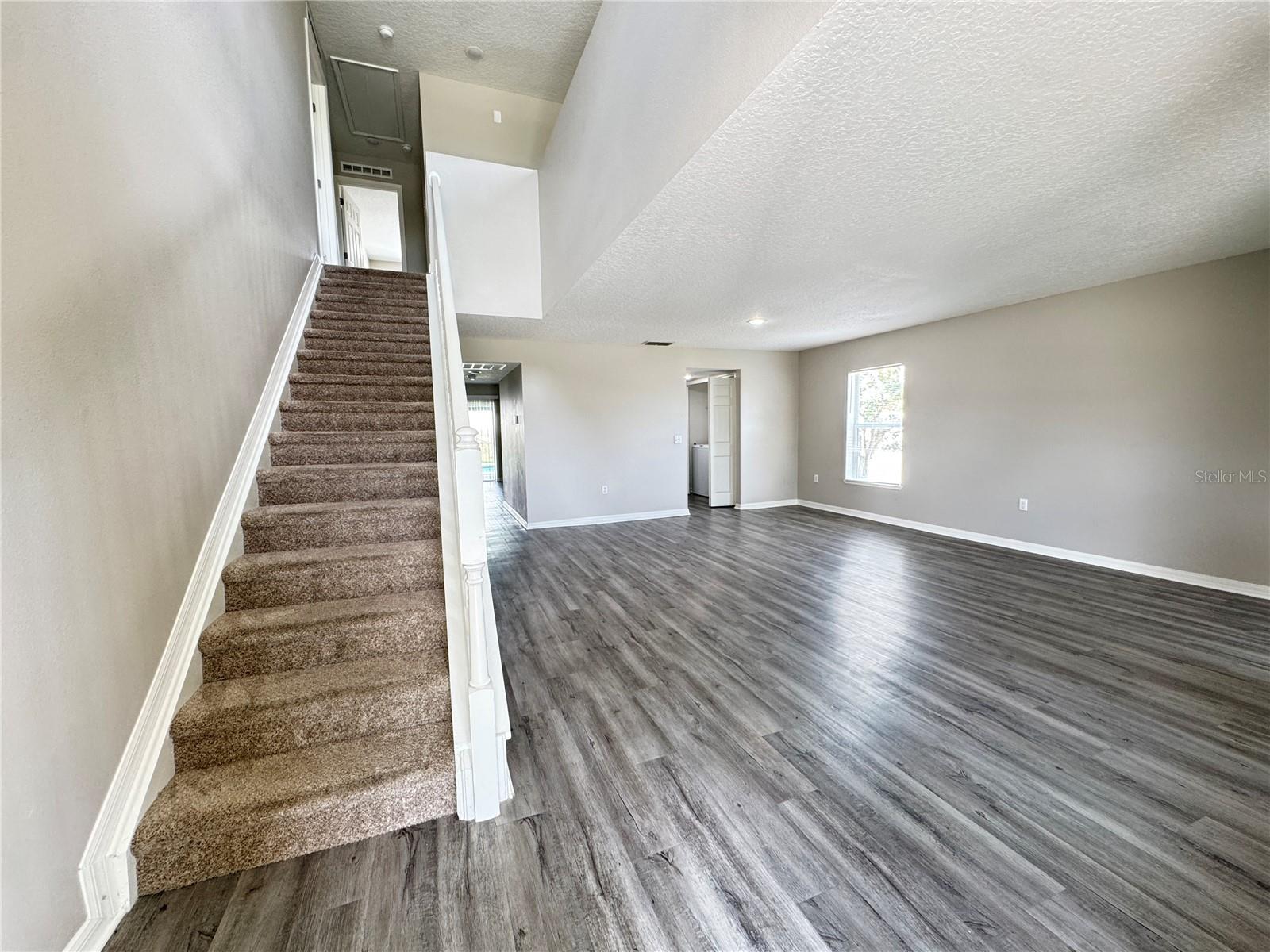 Image 6 of 34 For 1795 Sunset Ridge Drive